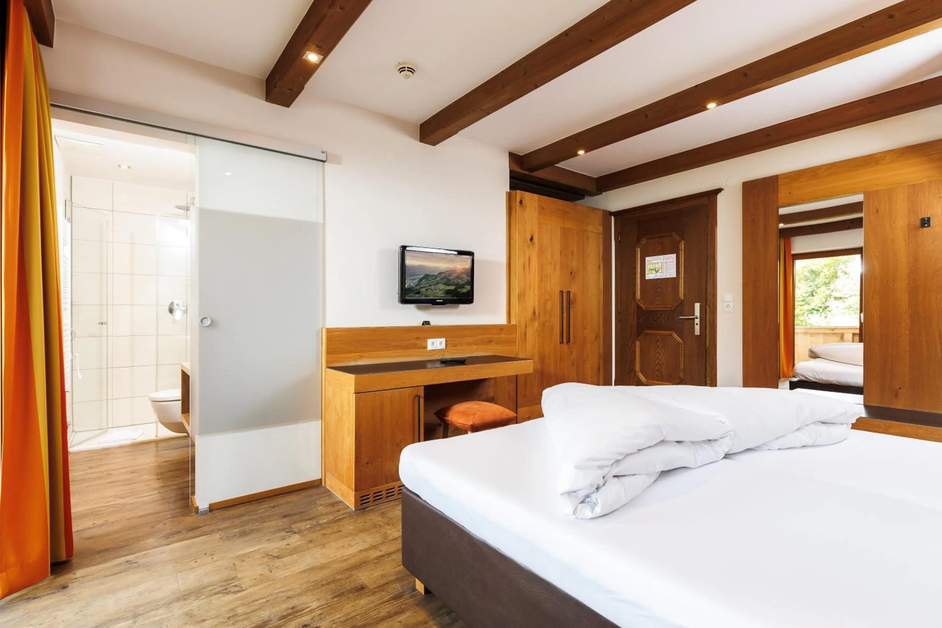 Photo of the whole room, Bed in Hotel Landgasthof Gappen