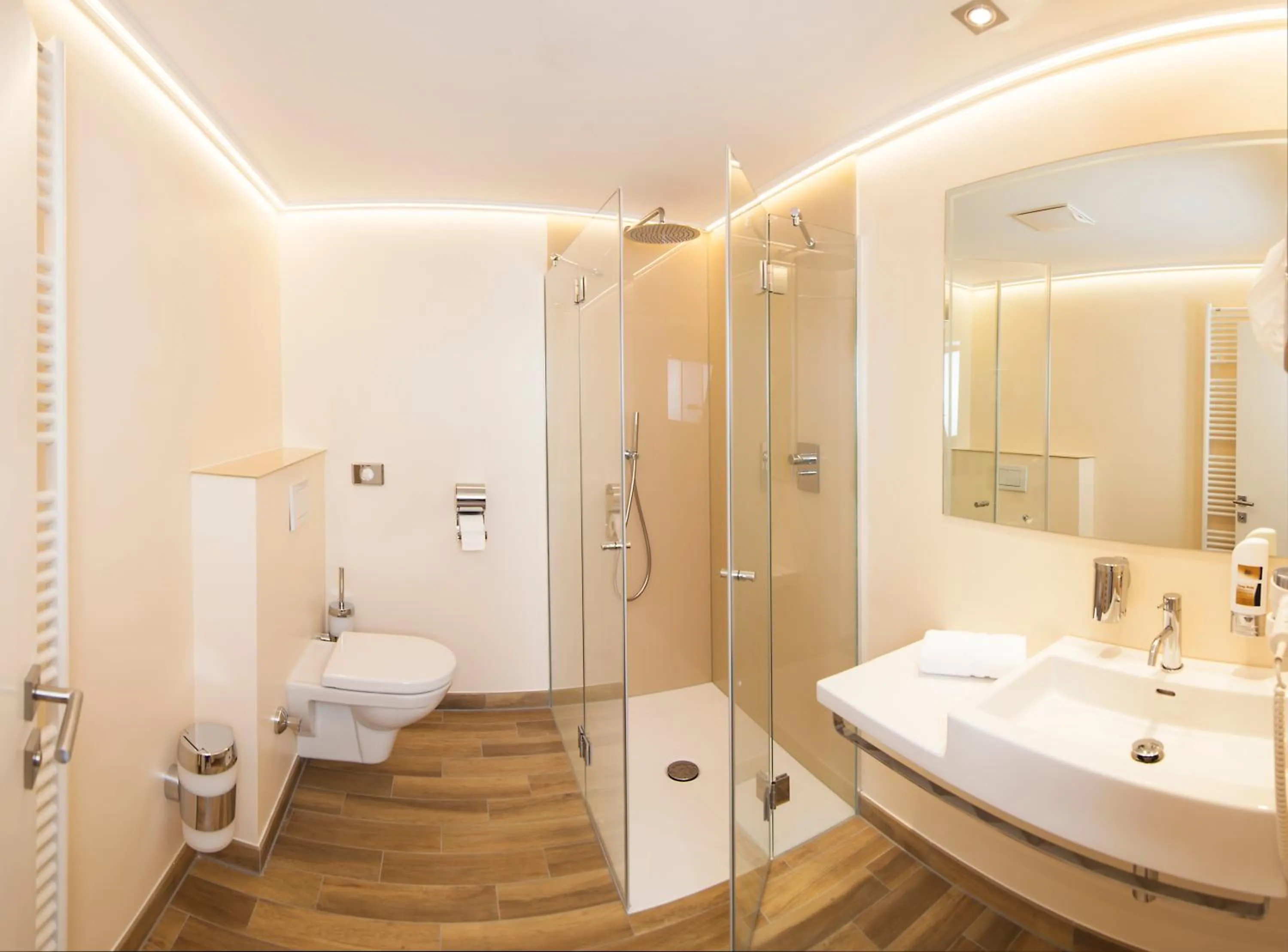 Shower in Hotel Landgasthof Gappen