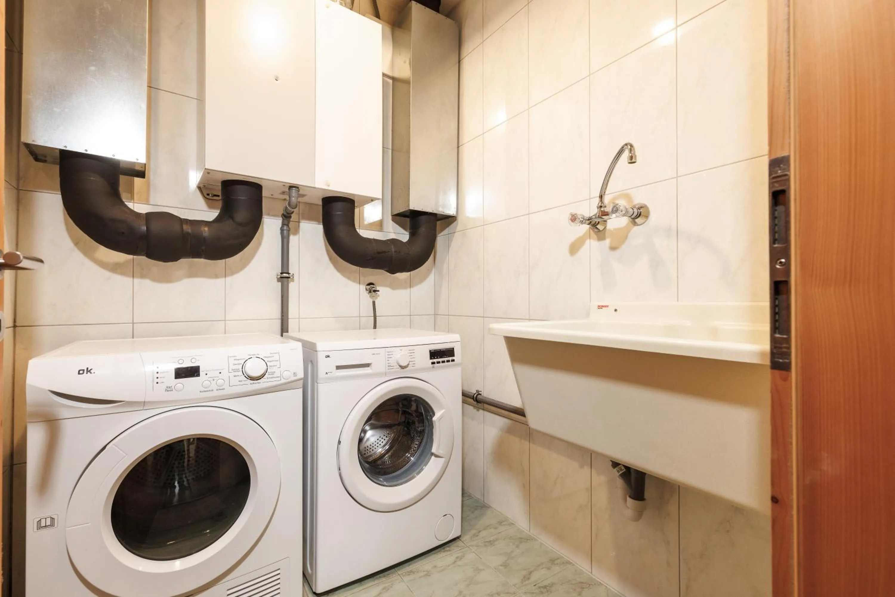 washing machine in Hotel Landgasthof Gappen