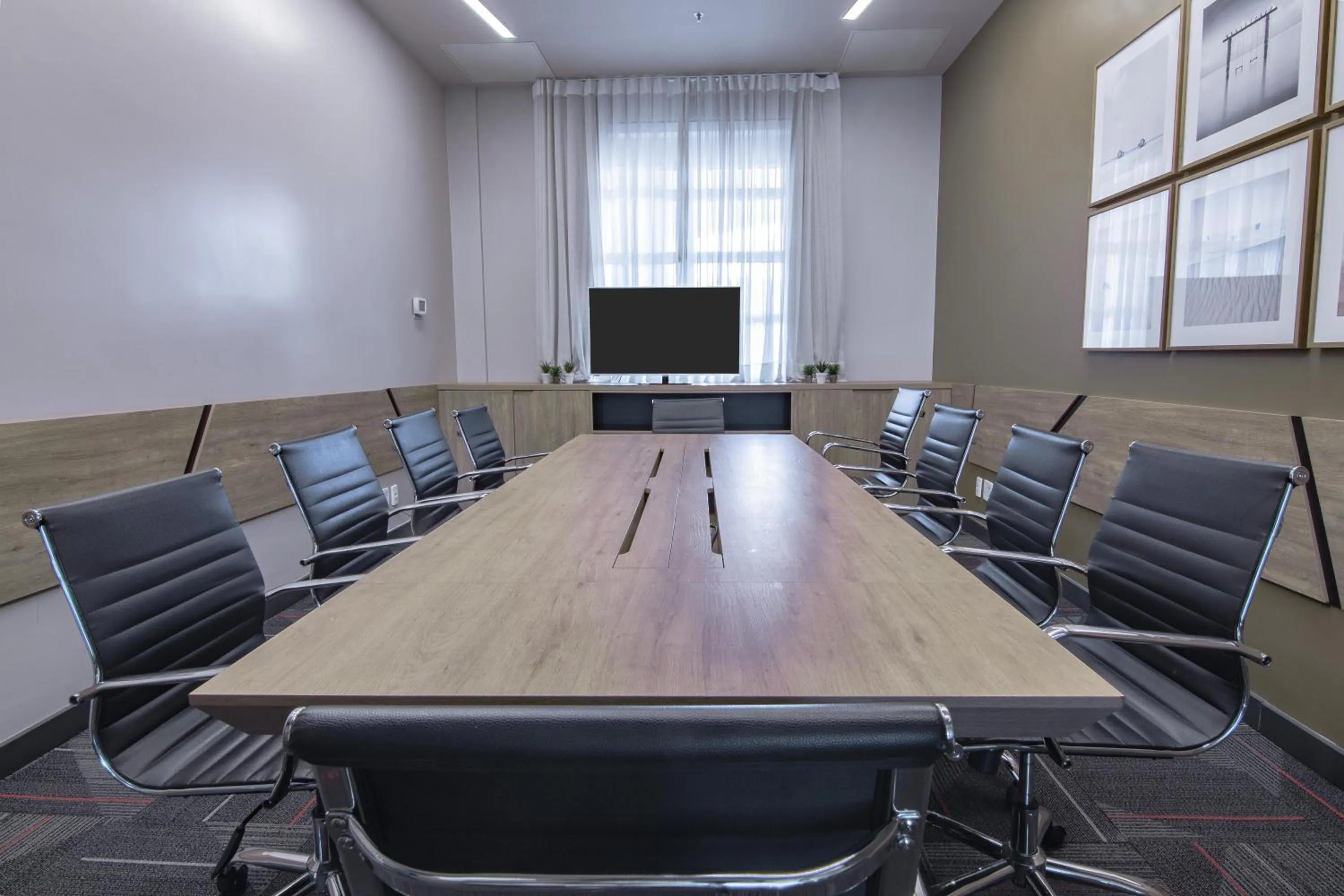 Meeting/conference room in Hotel Deville Prime Porto Alegre