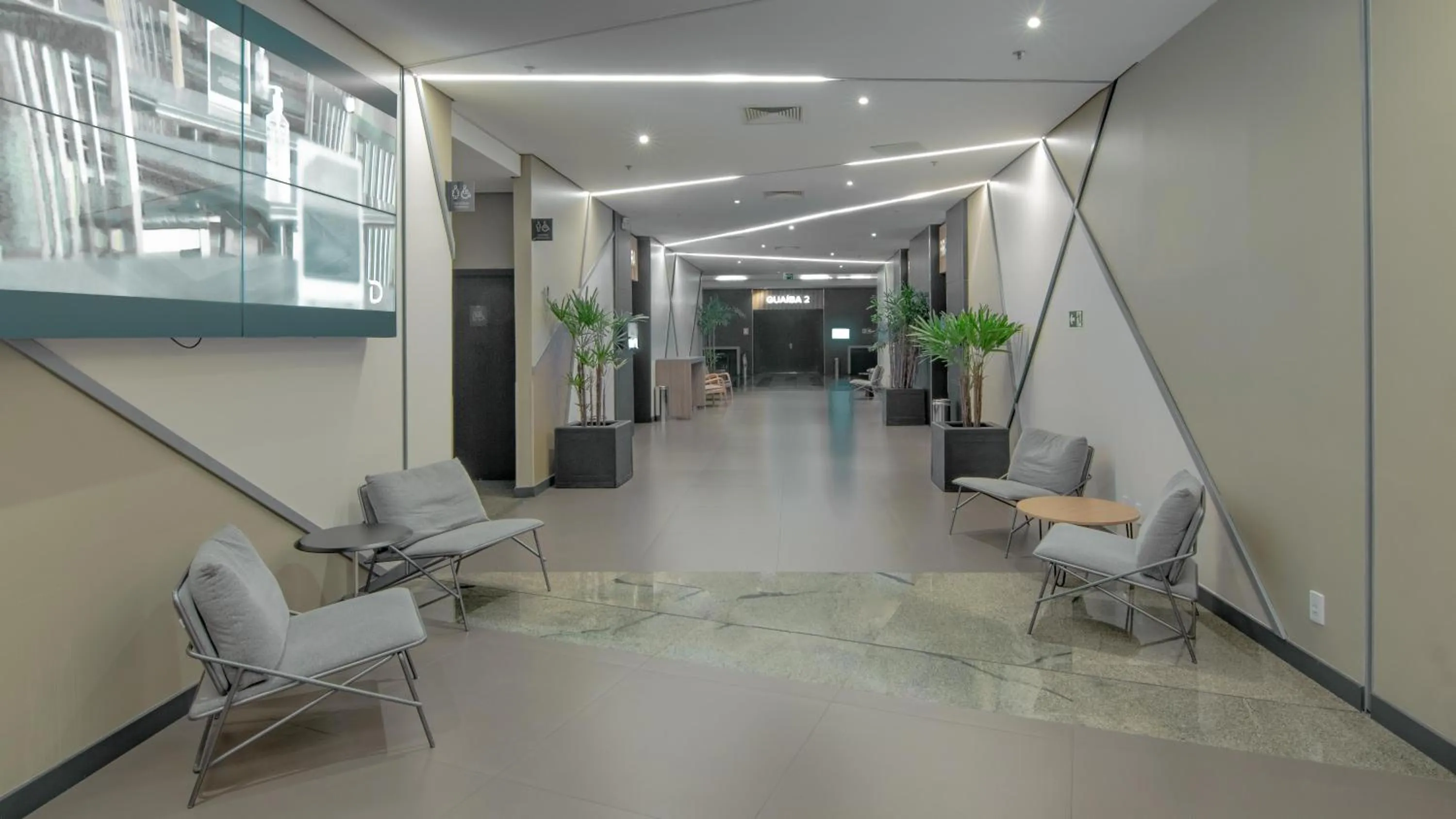 Meeting/conference room in Hotel Deville Prime Porto Alegre