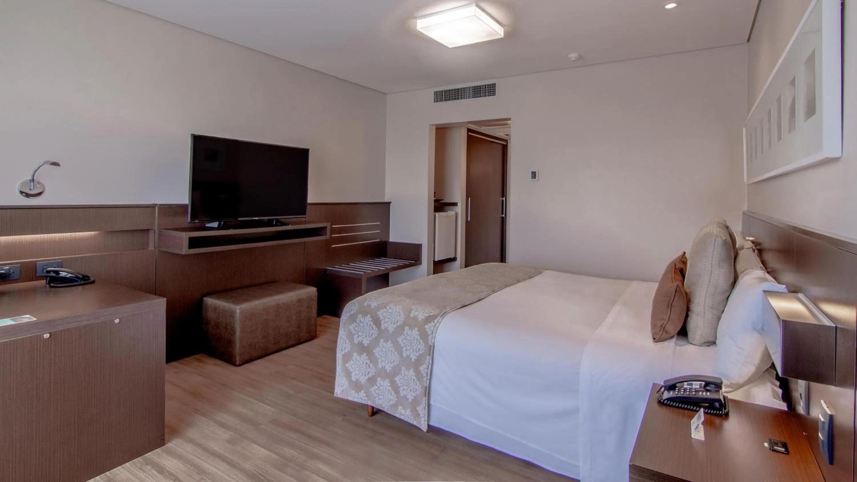 Bed in Hotel Deville Prime Porto Alegre