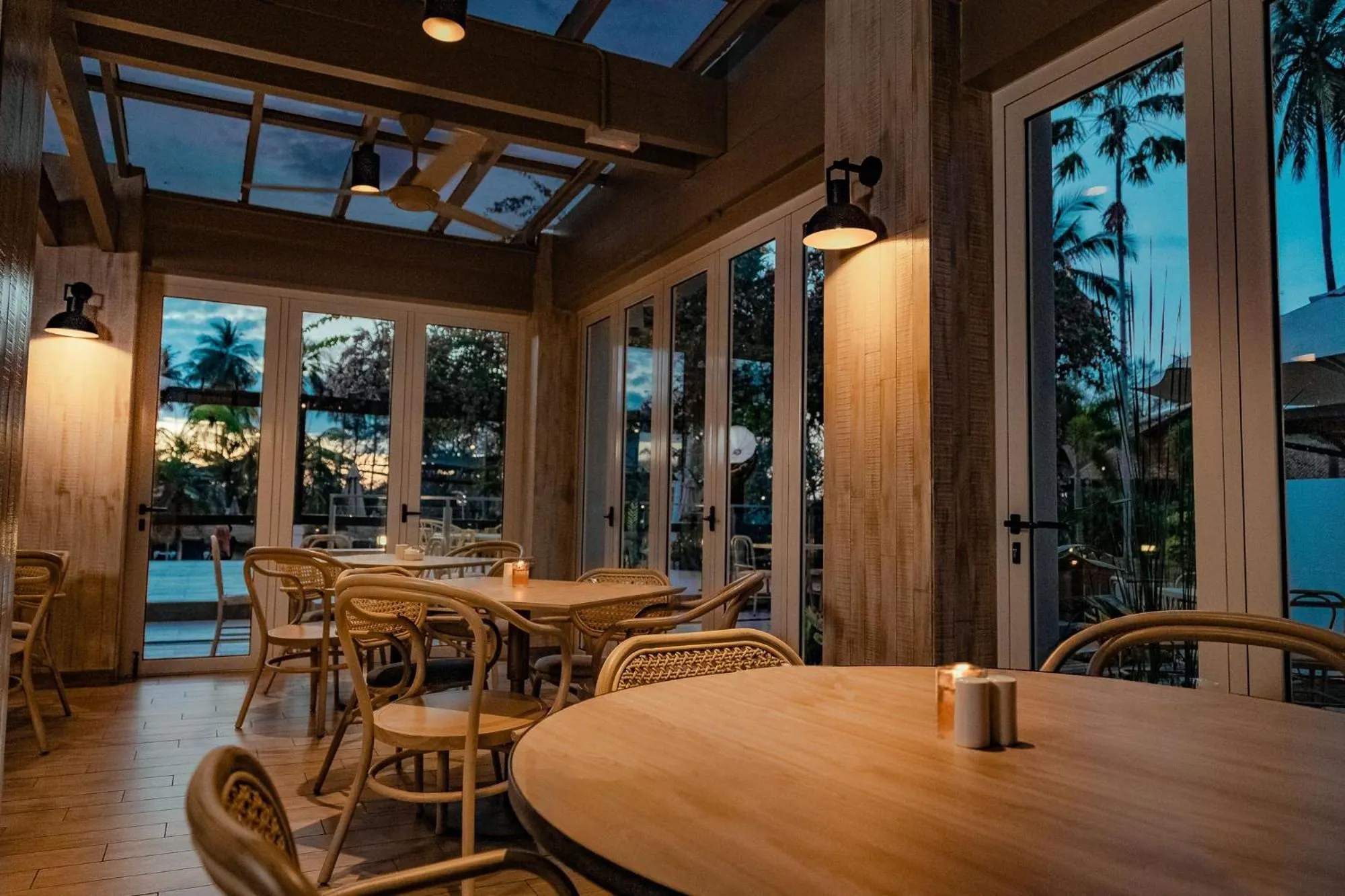 Restaurant/places to eat in Pelangi Beach Resort & Spa, Langkawi