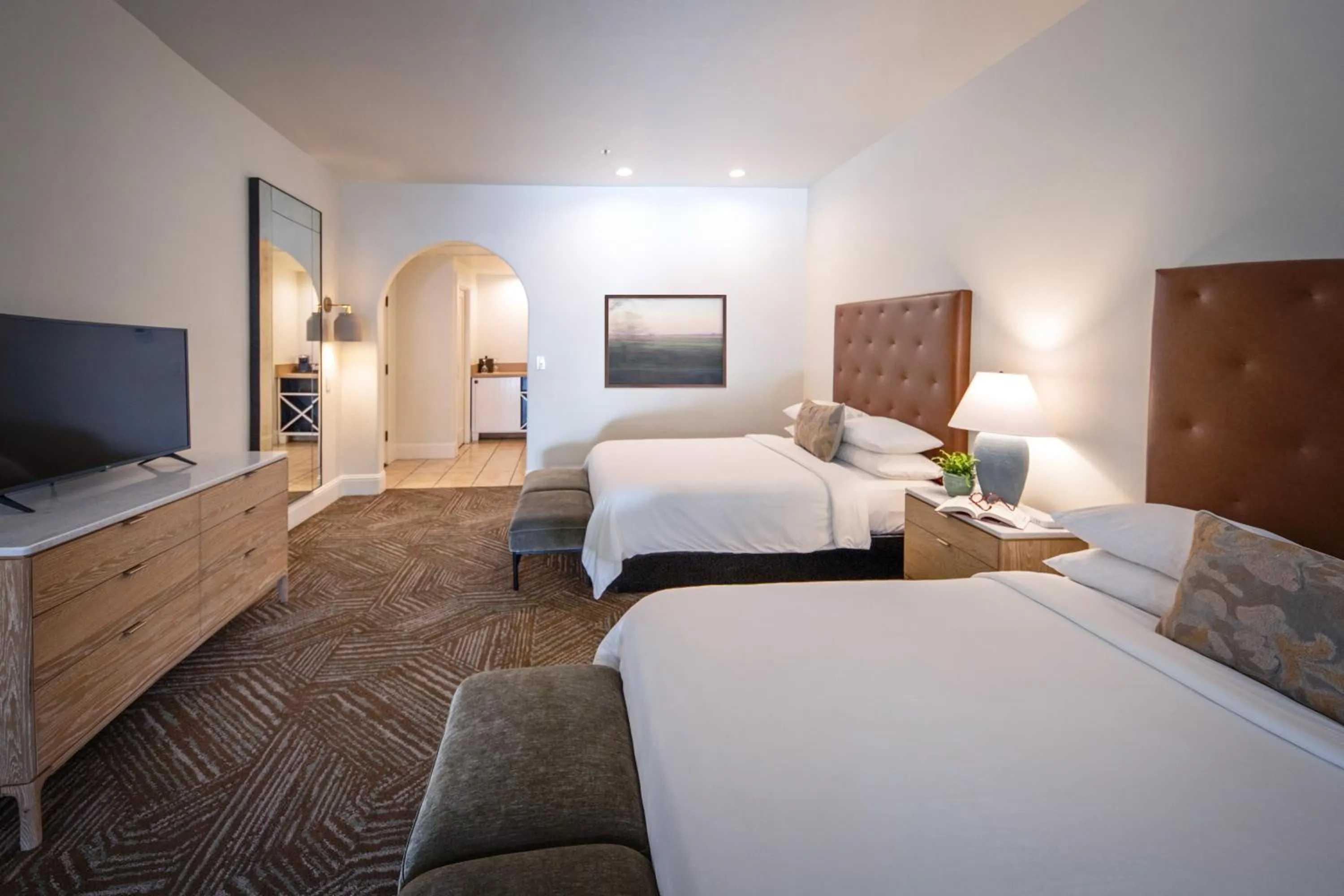 Bedroom, Bed in Appellation Lodi - Wine & Roses Resort and Spa