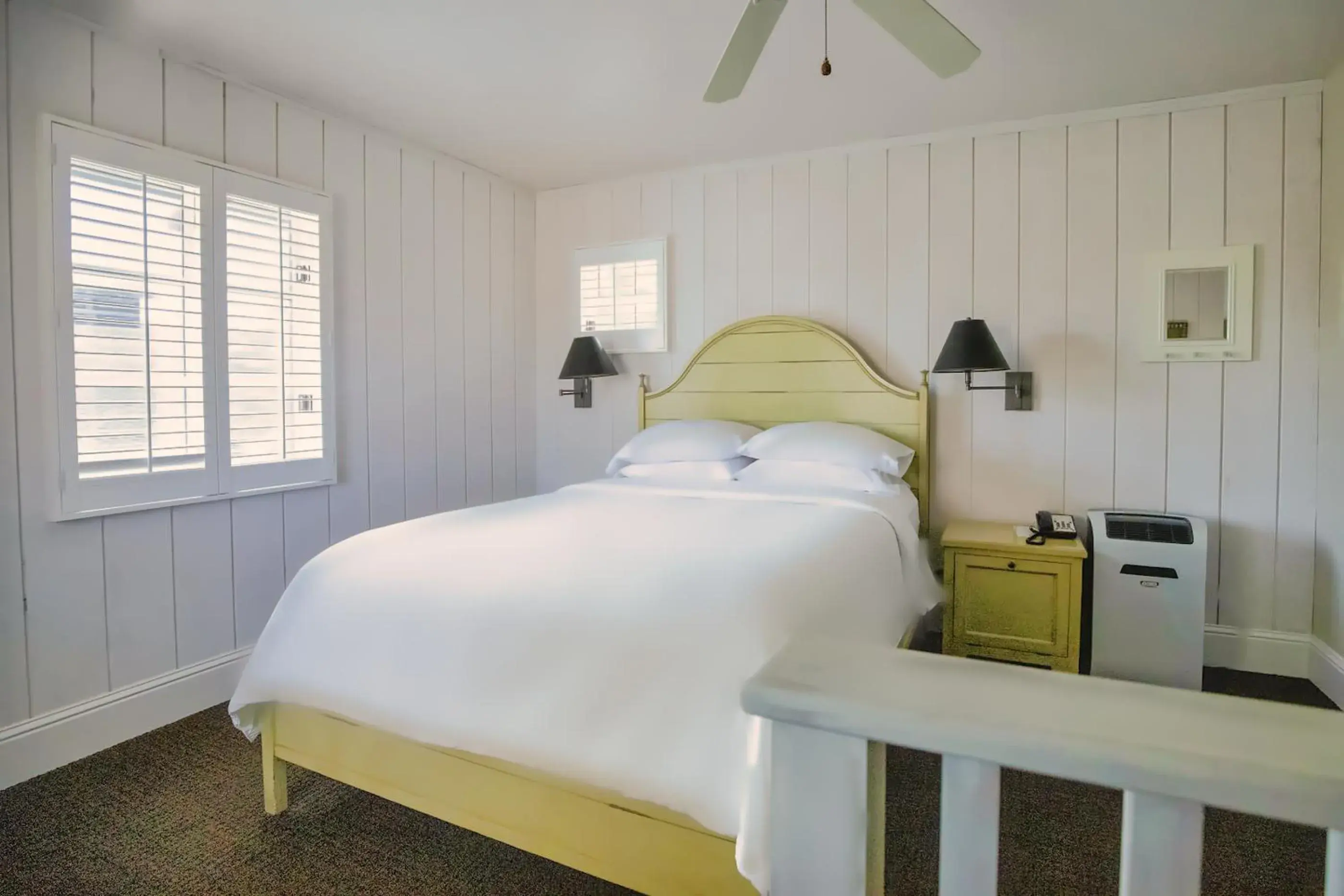 Superior Queen Room in Appellation Lodi - Wine & Roses Resort and Spa Superior Queen Room in Appellation Lodi - Wine & Roses Resort and Spa