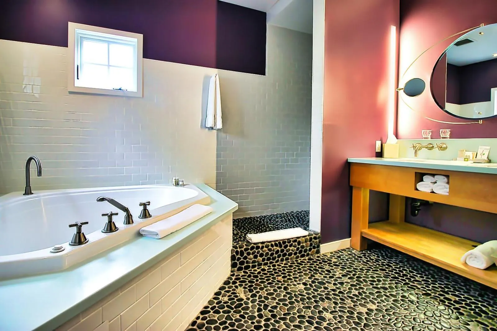Bathroom in Appellation Lodi - Wine & Roses Resort and Spa