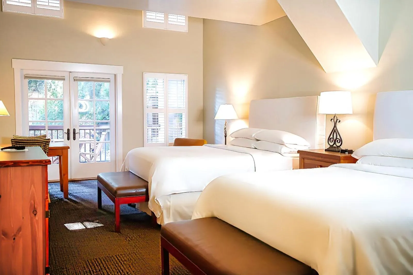 Bedroom, Bed in Appellation Lodi - Wine & Roses Resort and Spa