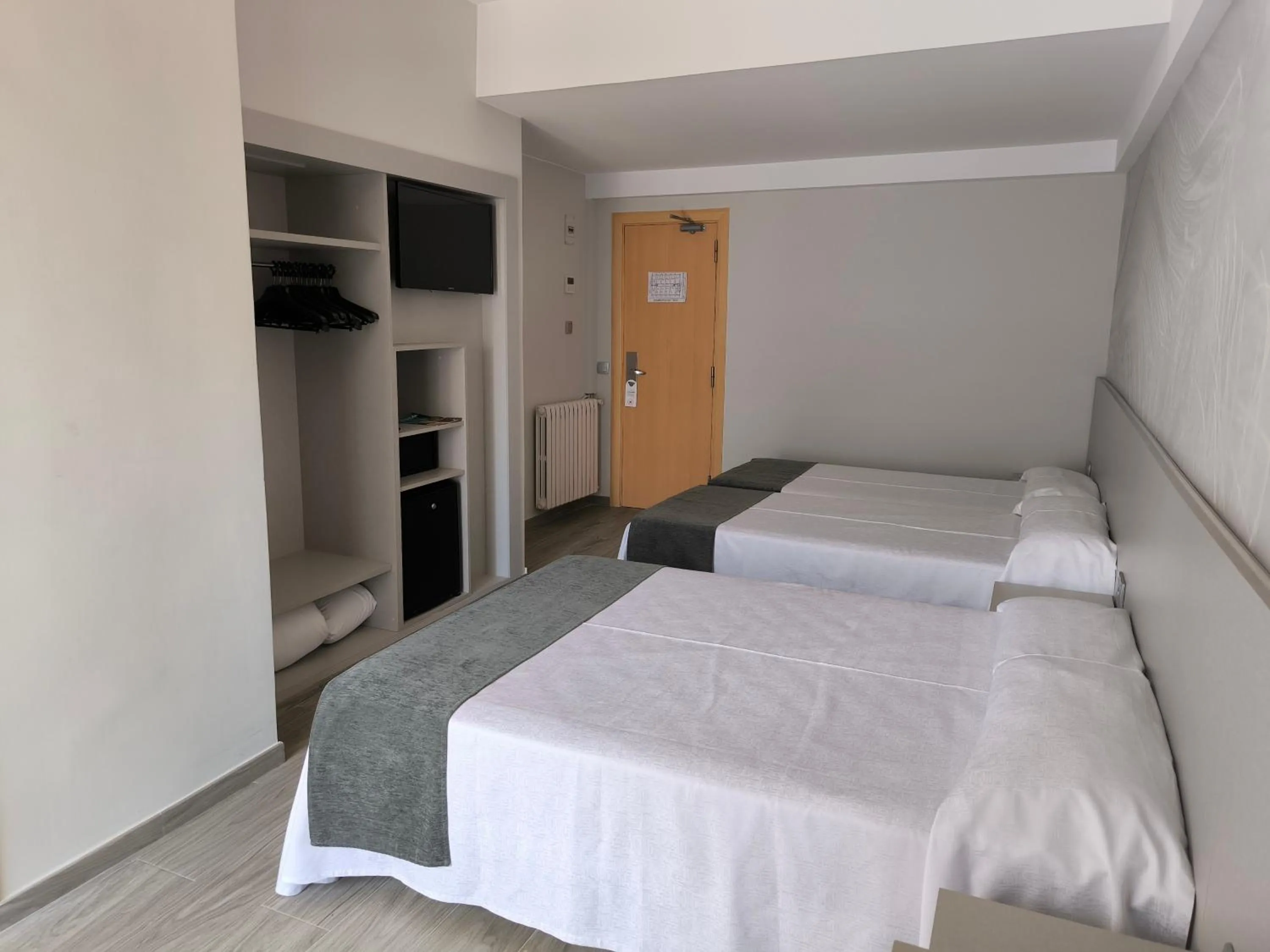 Bedroom, Bed in Hotel Maria del Mar