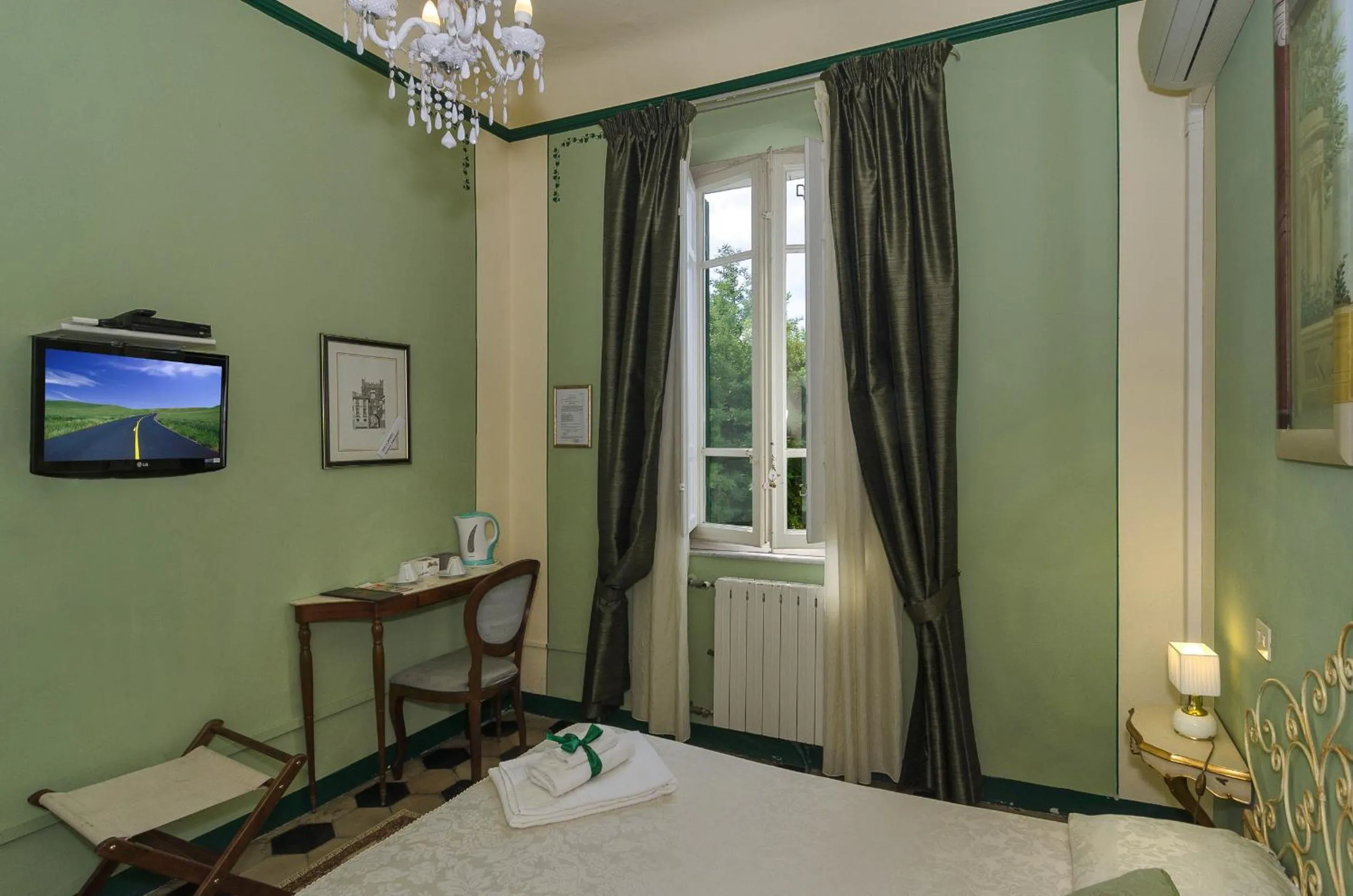 Day, Bed in B&B La Mimosa