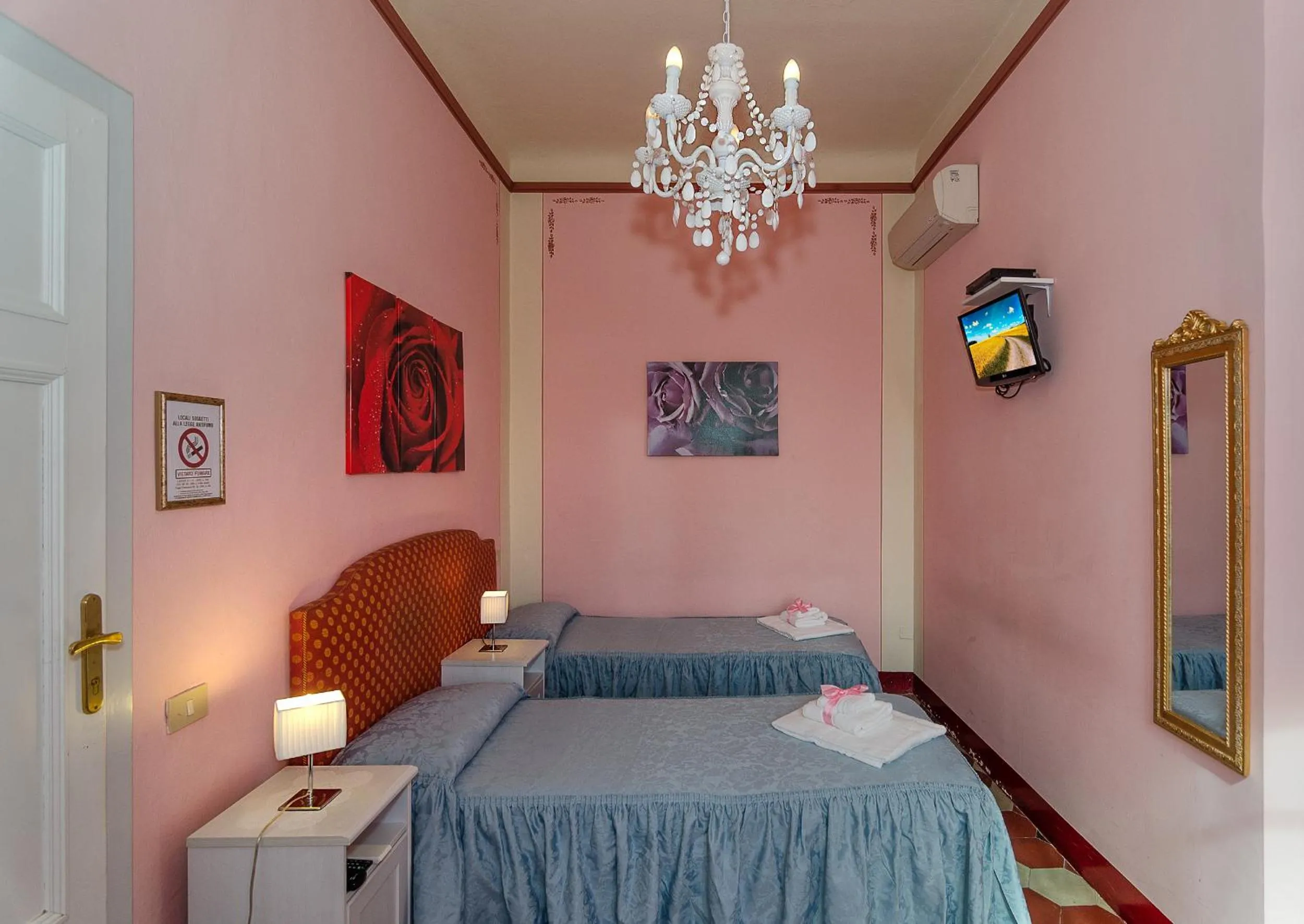 Photo of the whole room, Bed in B&B La Mimosa