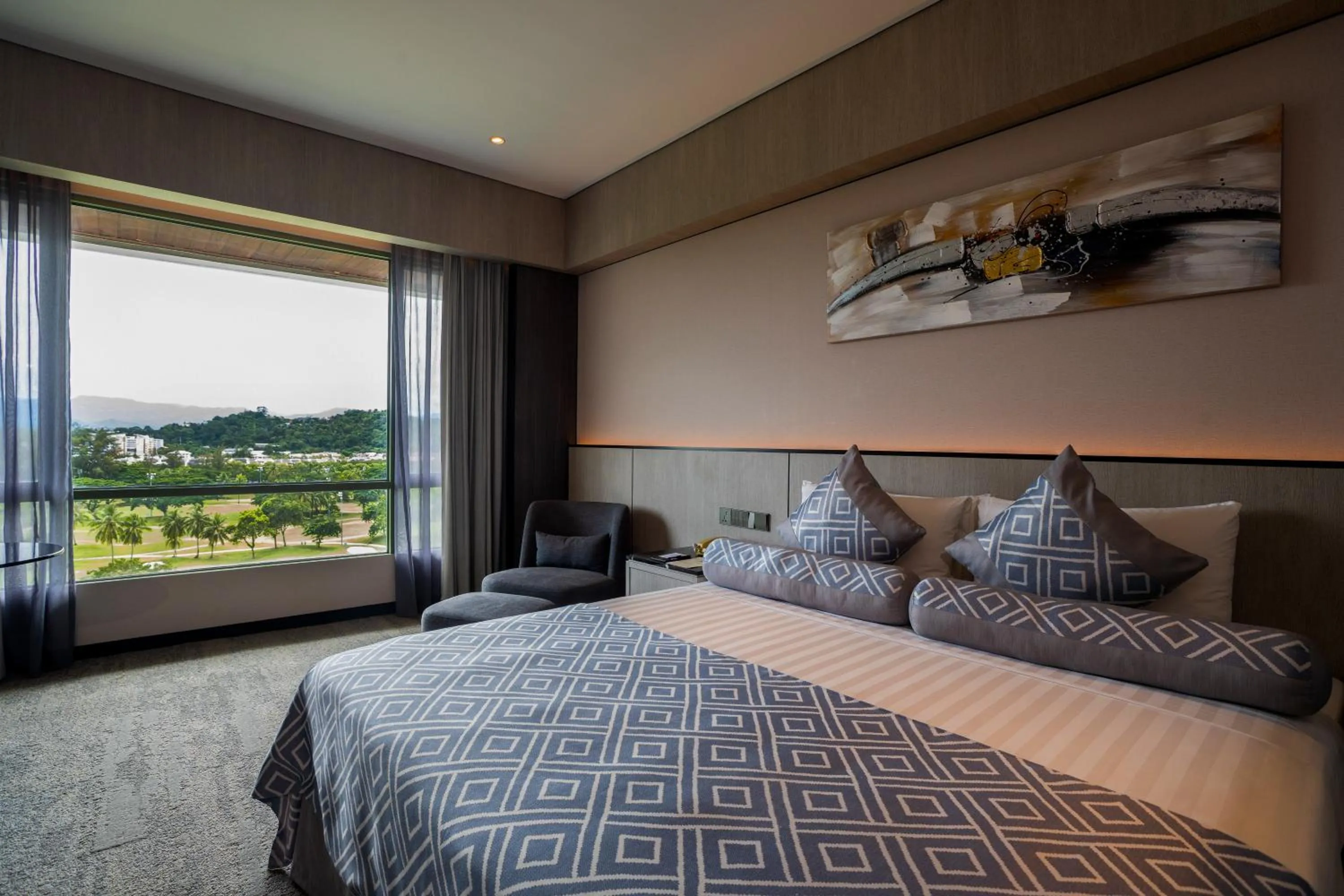 Bedroom, Bed in The Pacific Sutera Hotel