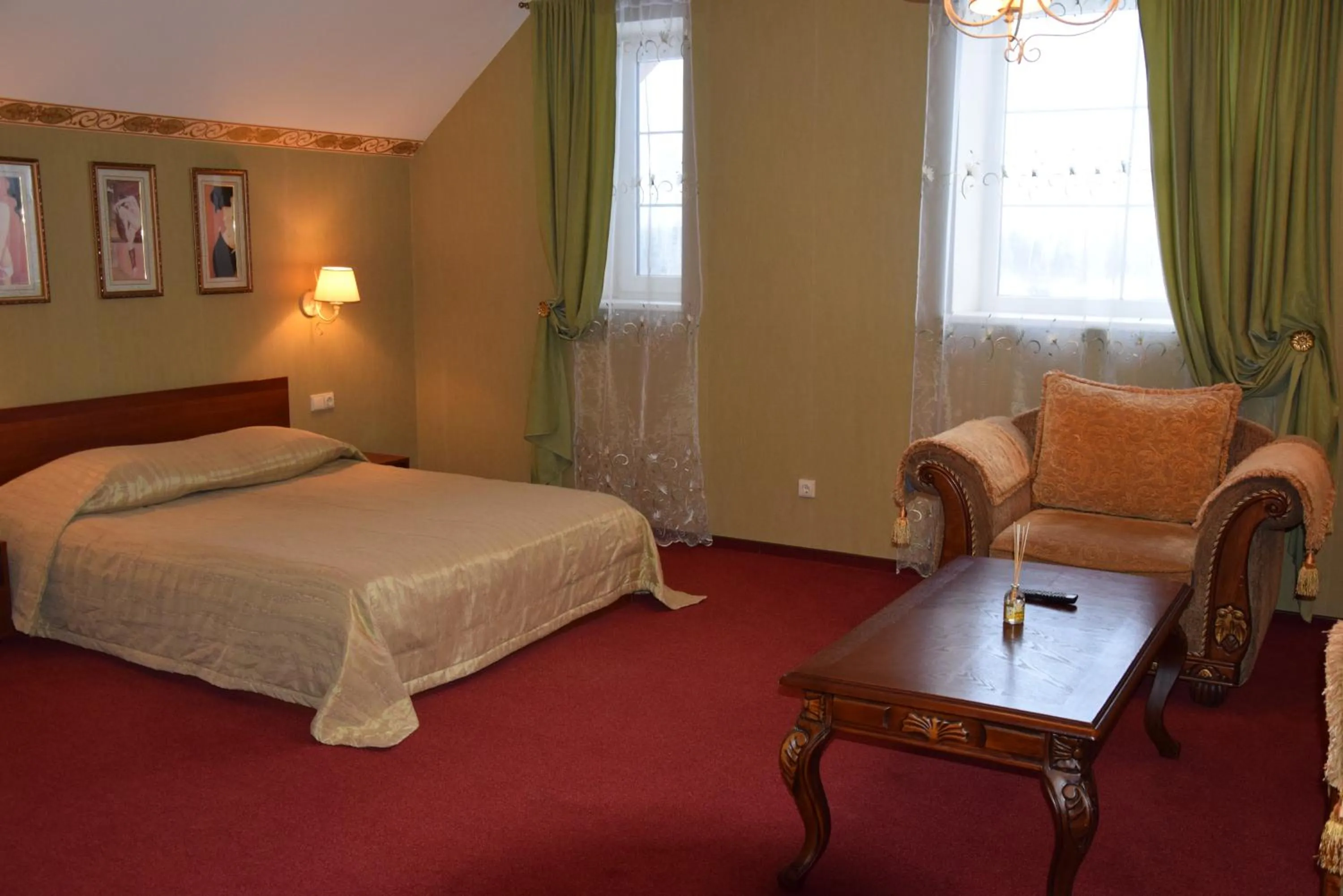 Suite in Girele