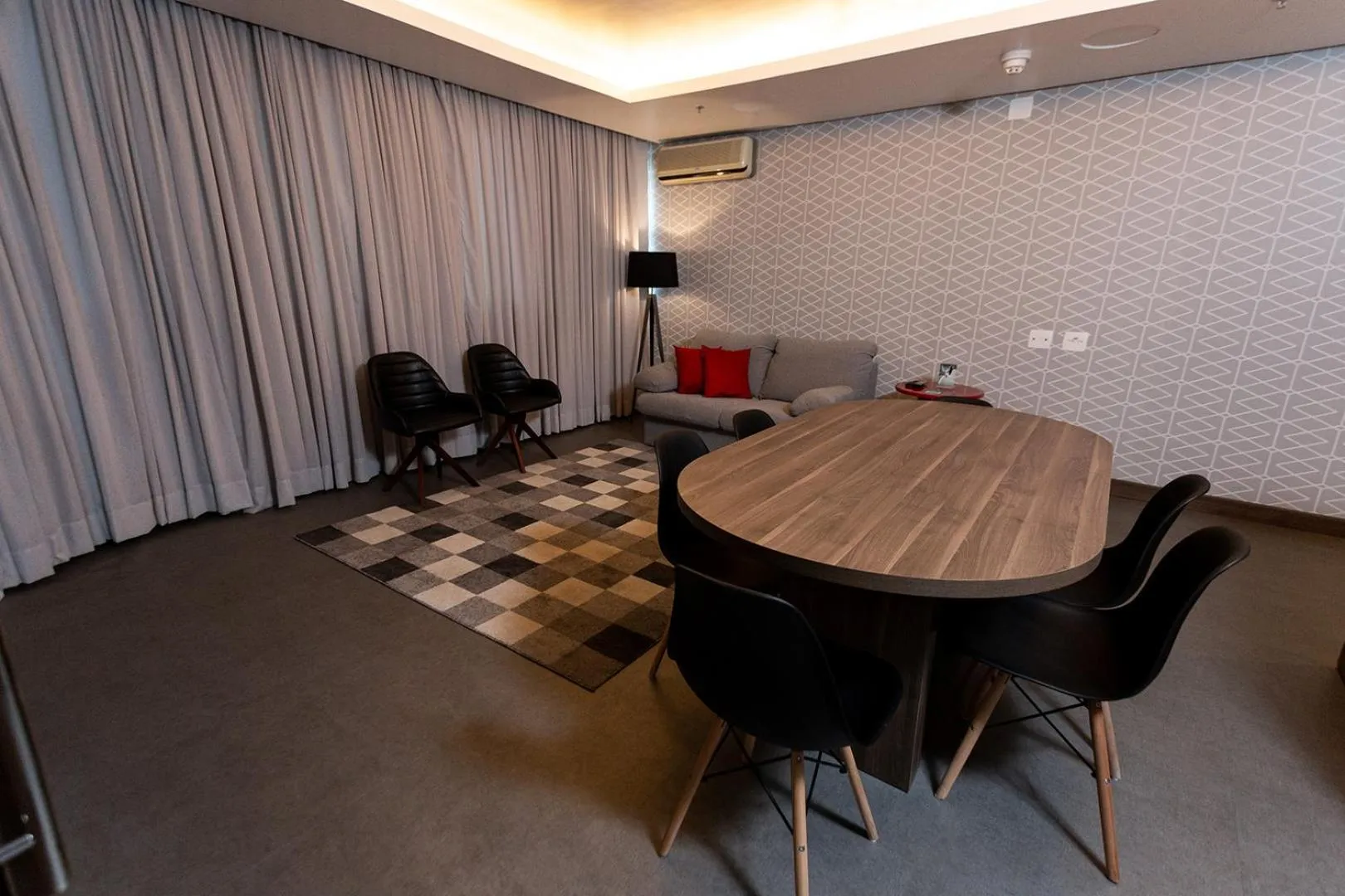 Living room in Master Porto Alegre Hotel - Av Carlos Gomes, Próximo ao Consulado Americano