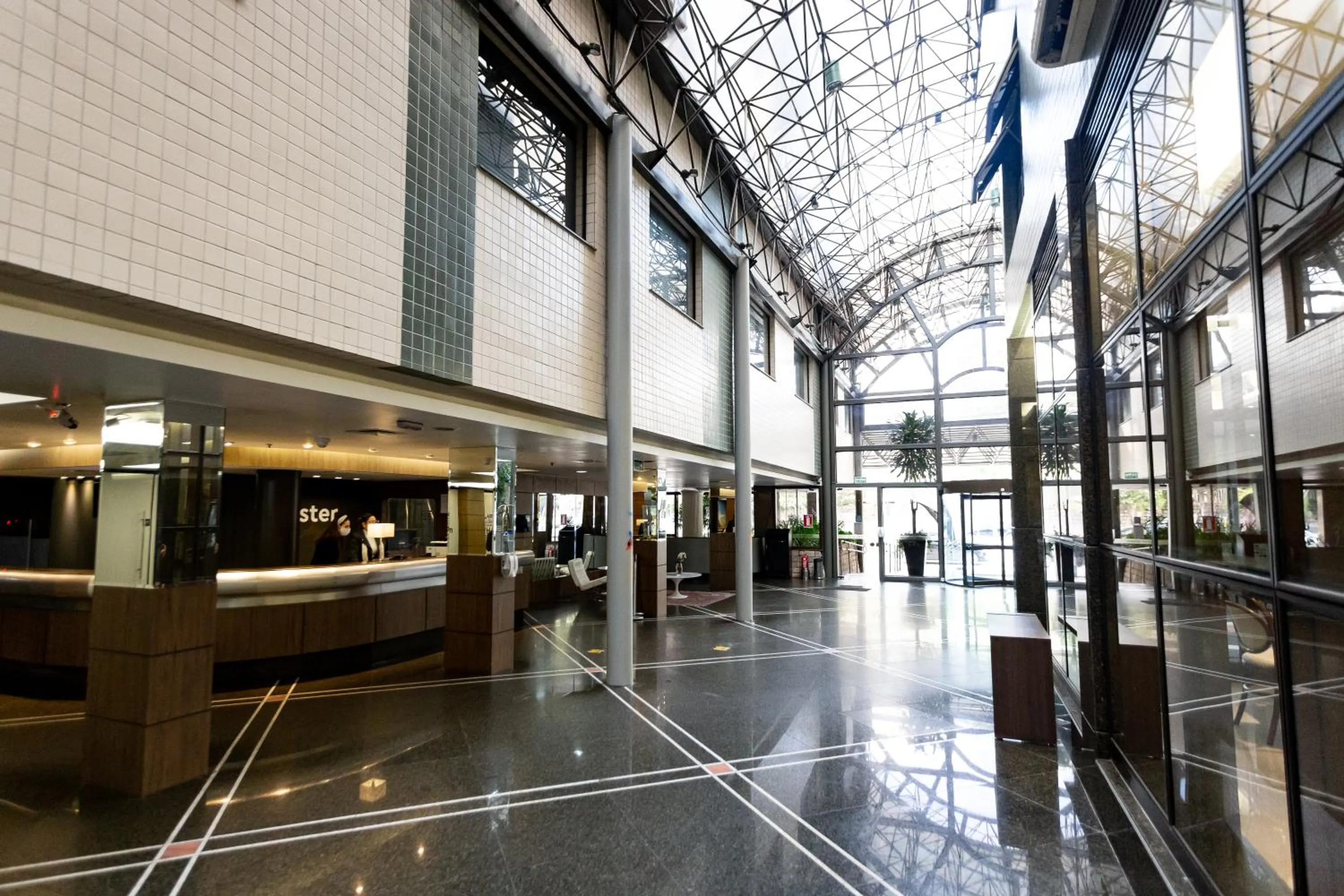 Lobby or reception in Master Porto Alegre Hotel - Av Carlos Gomes, Próximo ao Consulado Americano