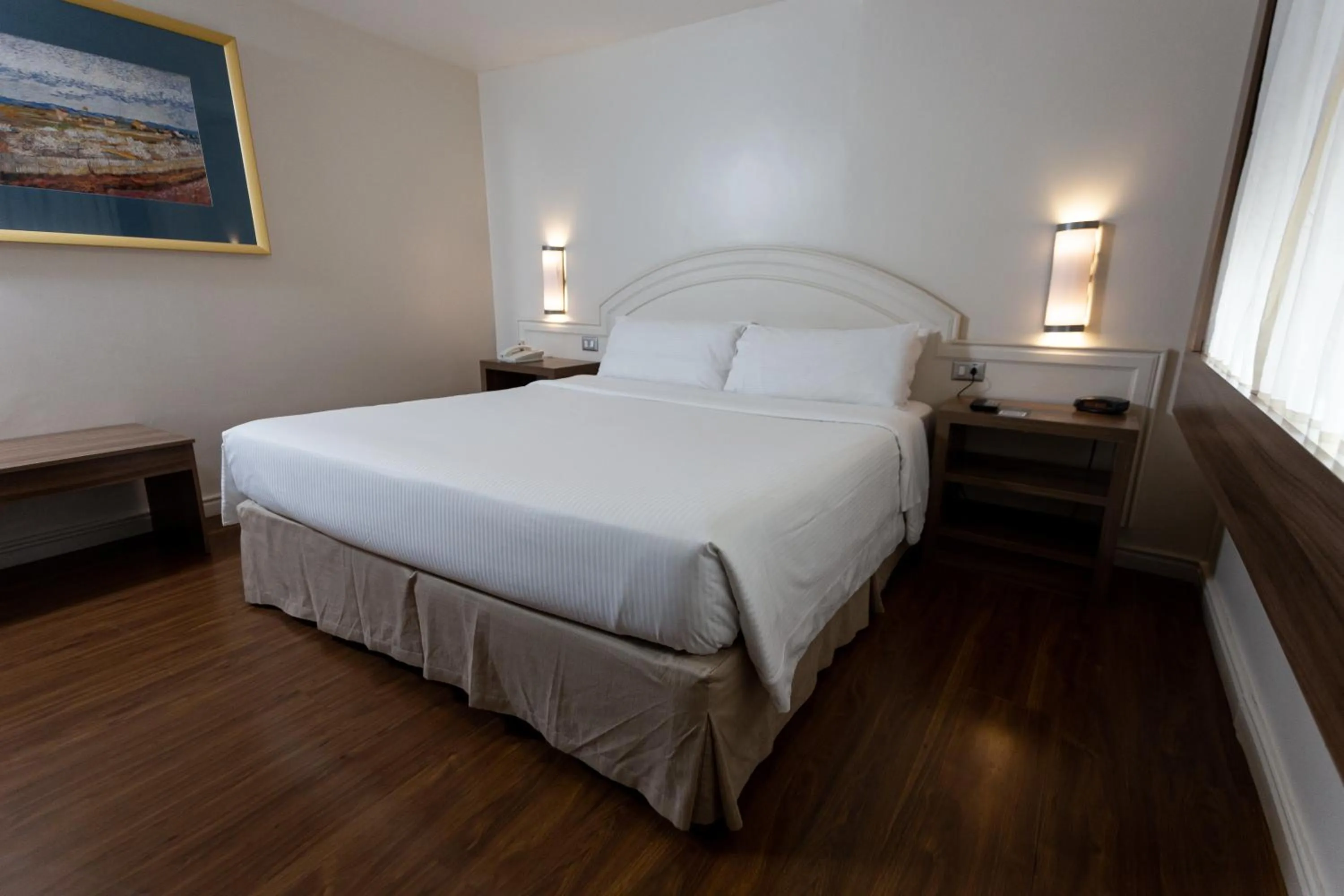 Bed in Master Porto Alegre Hotel - Av Carlos Gomes, Próximo ao Consulado Americano