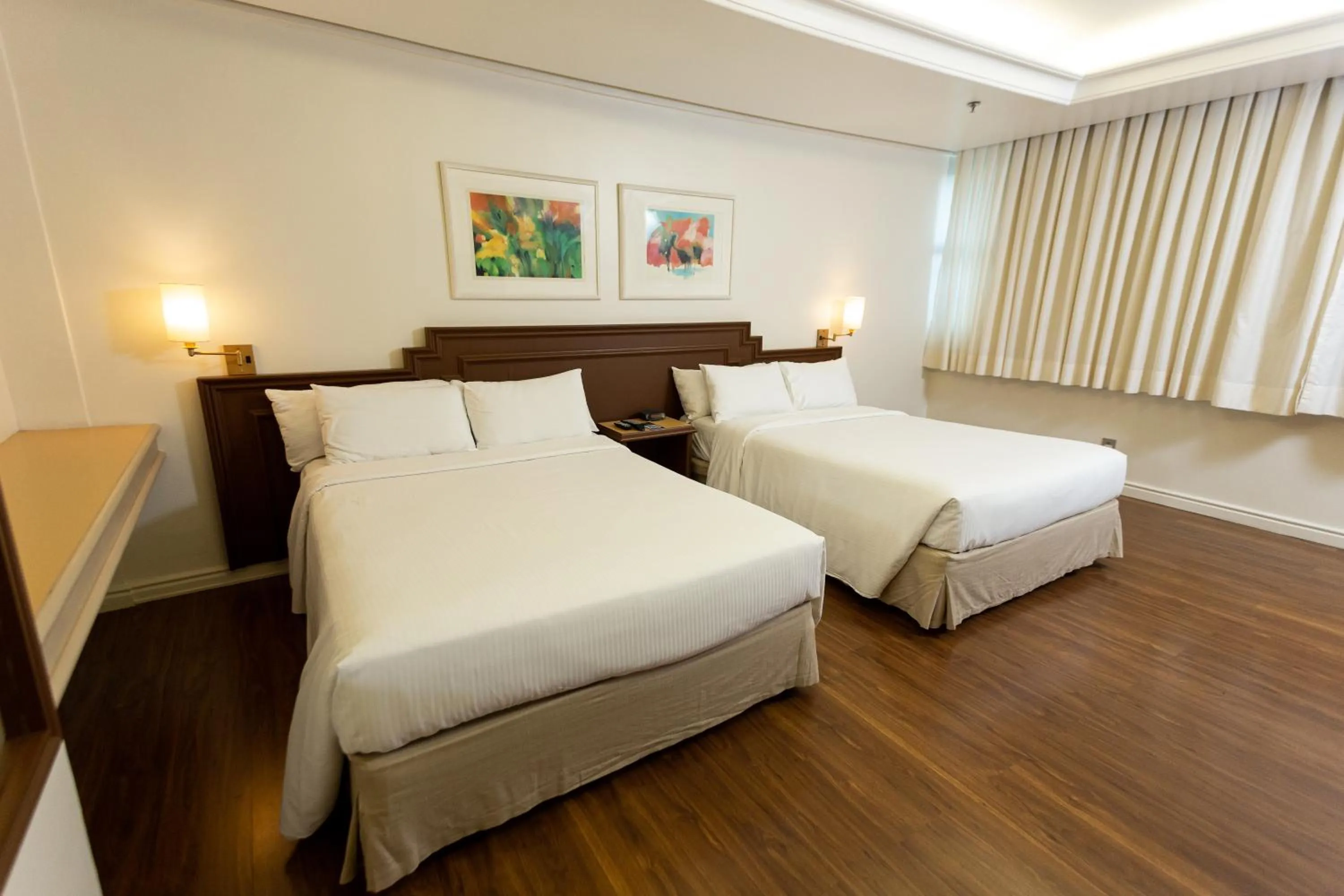 Bedroom, Bed in Master Porto Alegre Hotel - Av Carlos Gomes, Próximo ao Consulado Americano