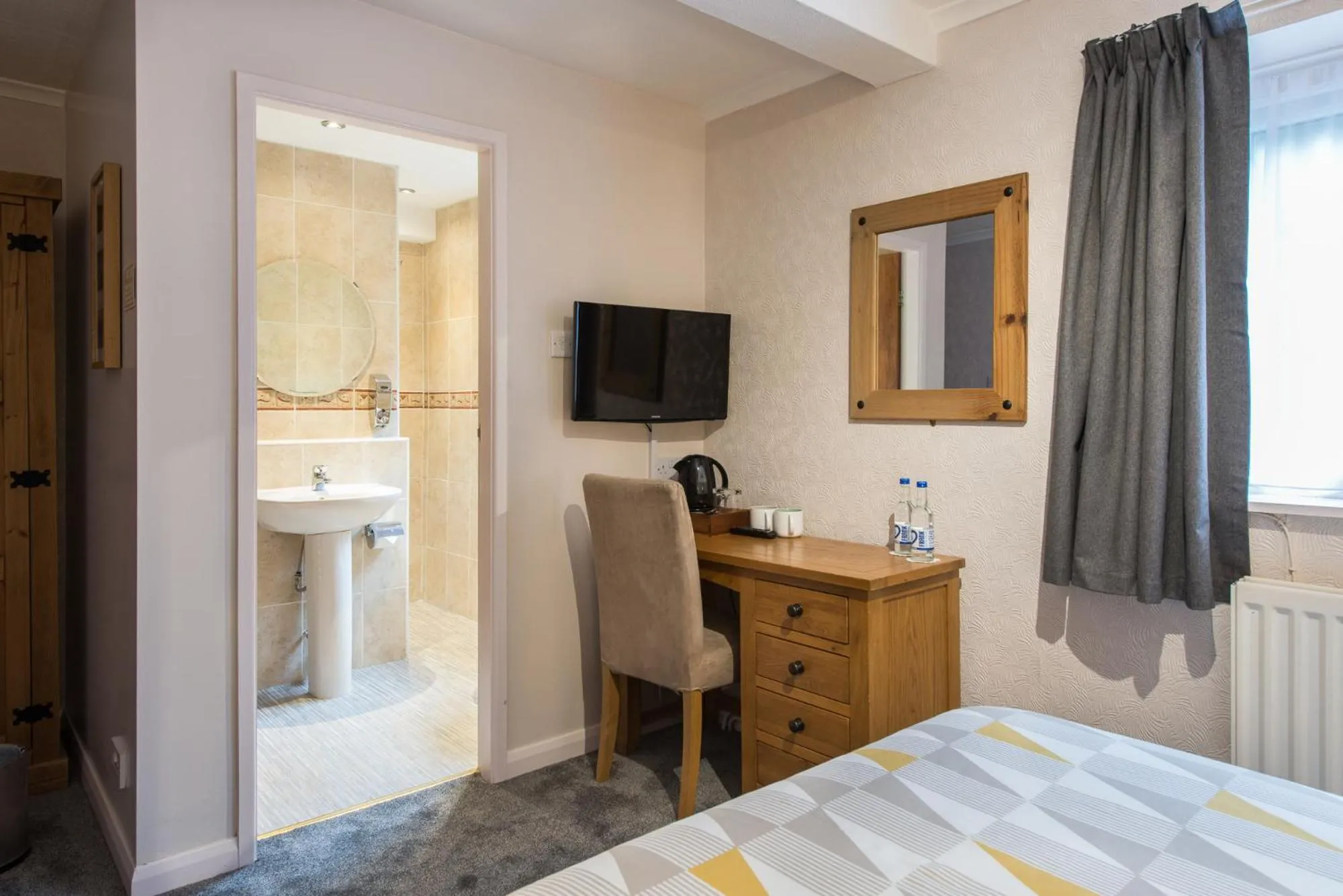 TV and multimedia, Bed in Tudor Lodge