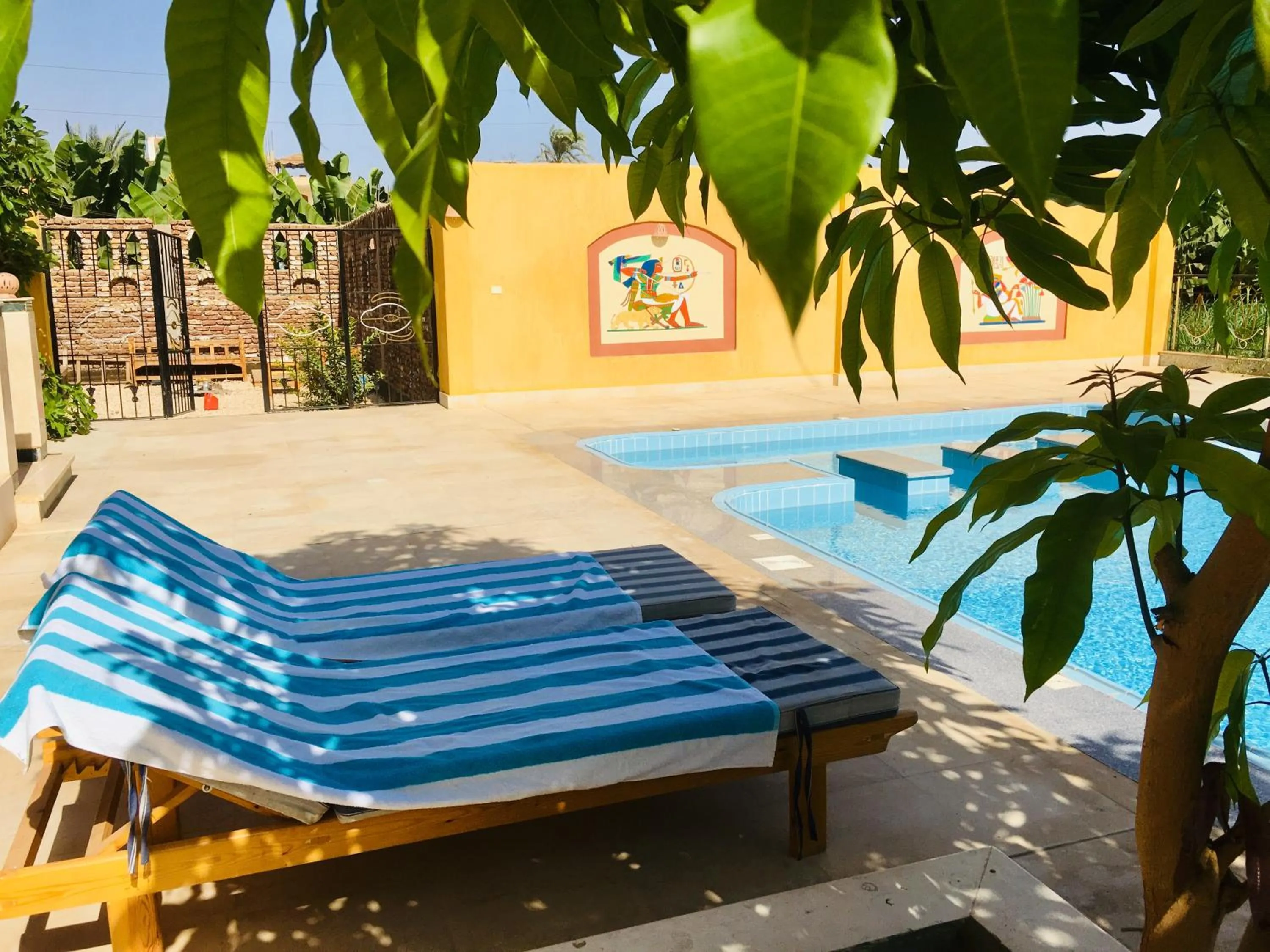 Library in Jewel Howard Carter Hotel