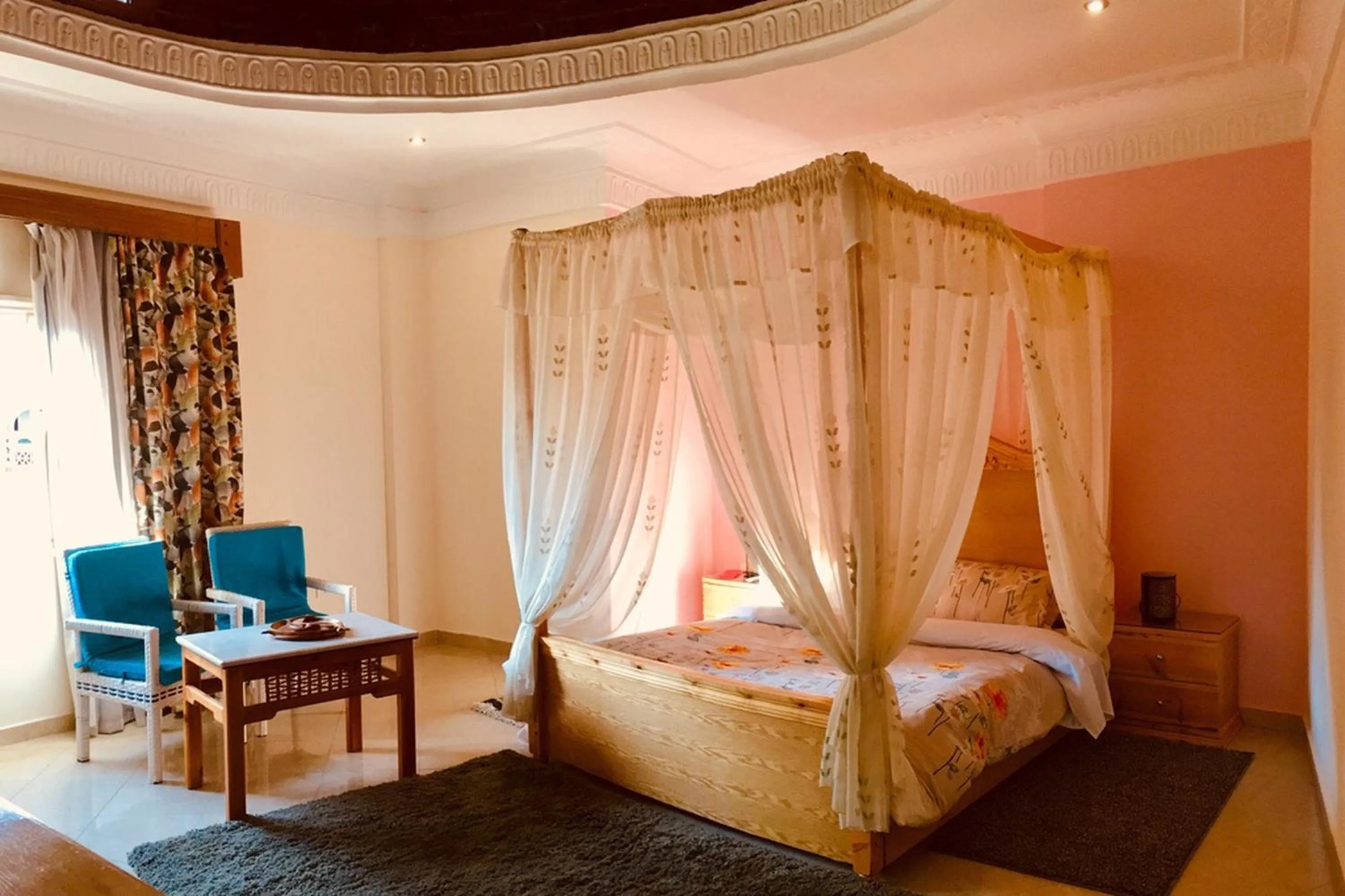 Bedroom, Bed in Jewel Howard Carter Hotel