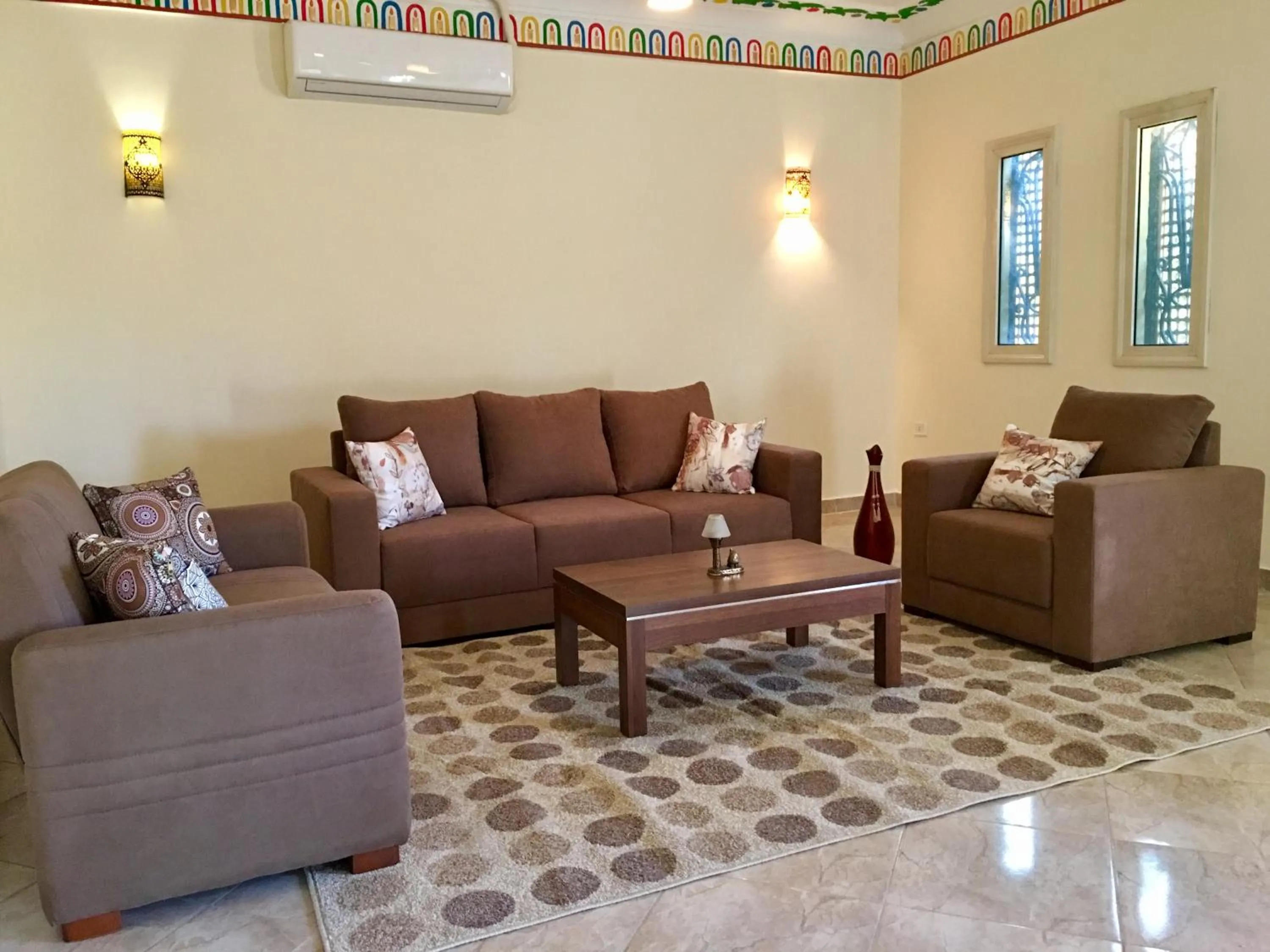 Living room in Jewel Howard Carter Hotel