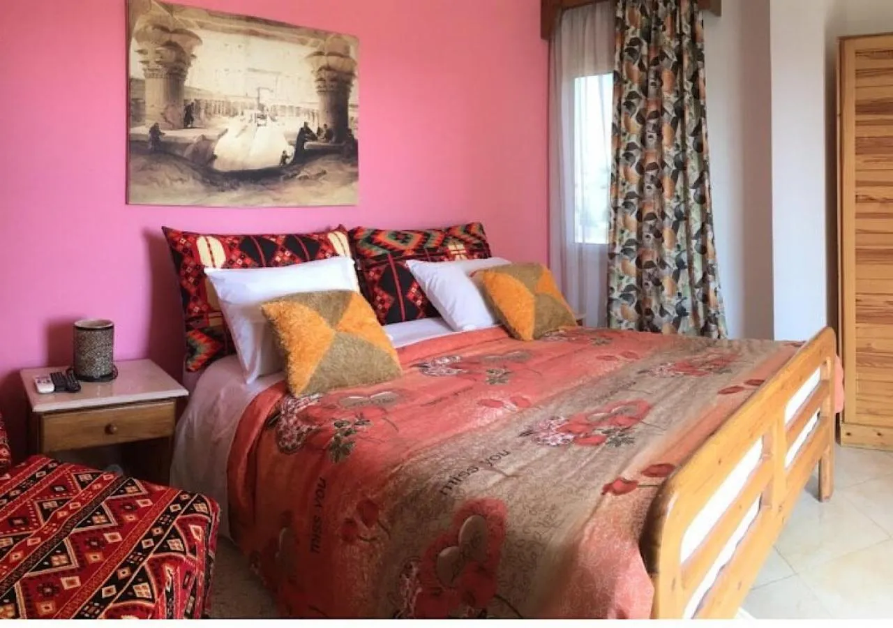 Bed in Jewel Howard Carter Hotel