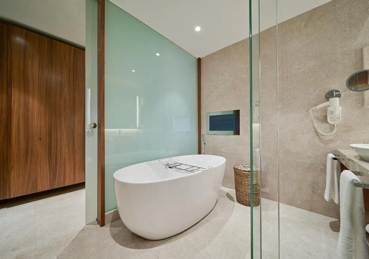 Bath in Sunway Resort Hotel