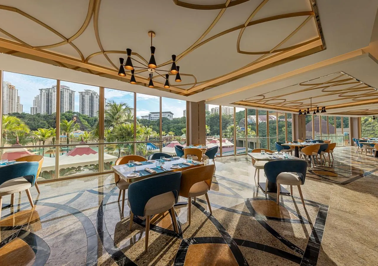 Restaurant/places to eat in Sunway Resort Hotel