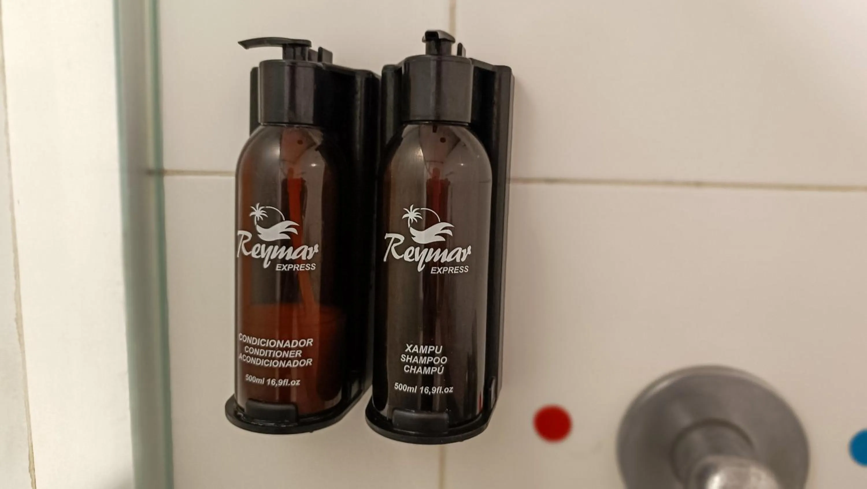 Bathroom in Reymar Hotel Maceió