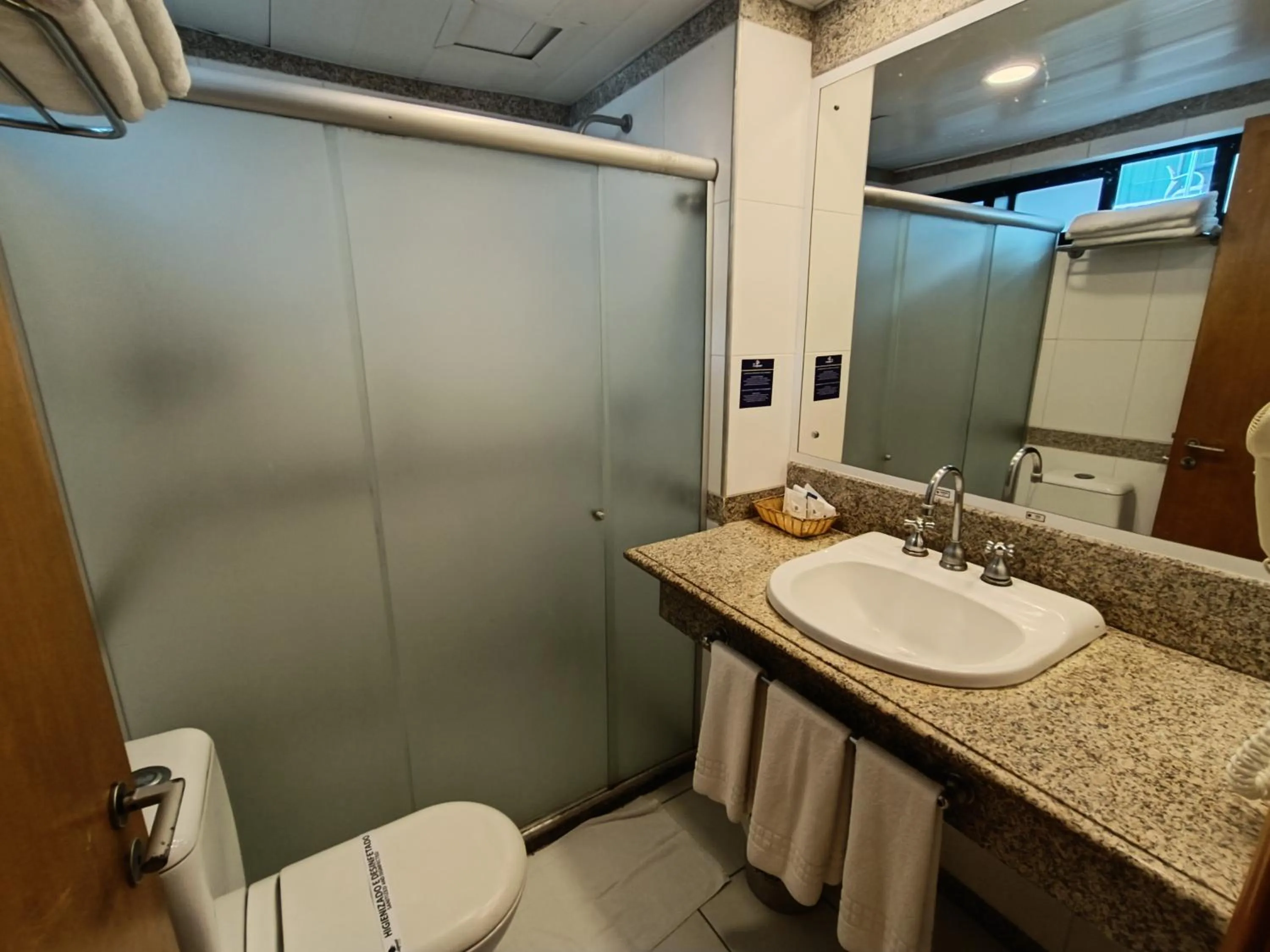 Bathroom in Reymar Hotel Maceió