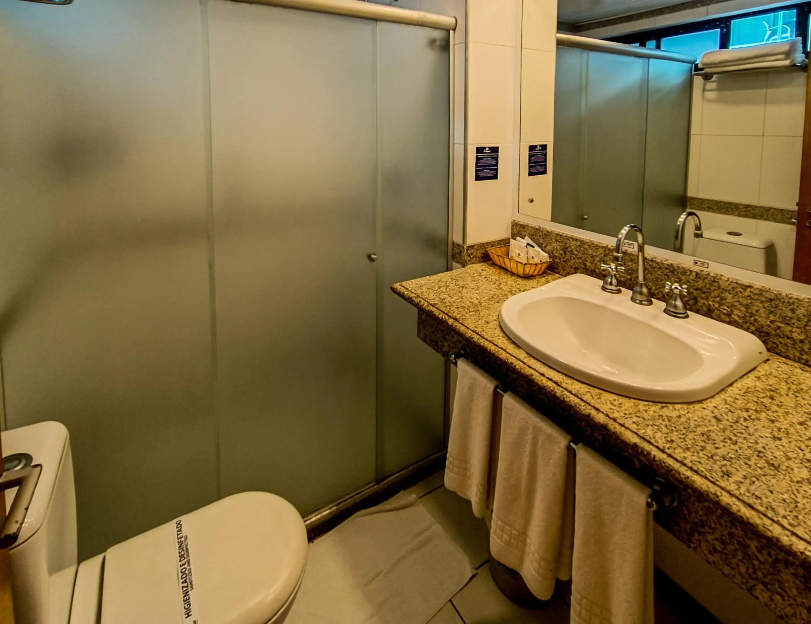 Bathroom in Reymar Hotel Maceió