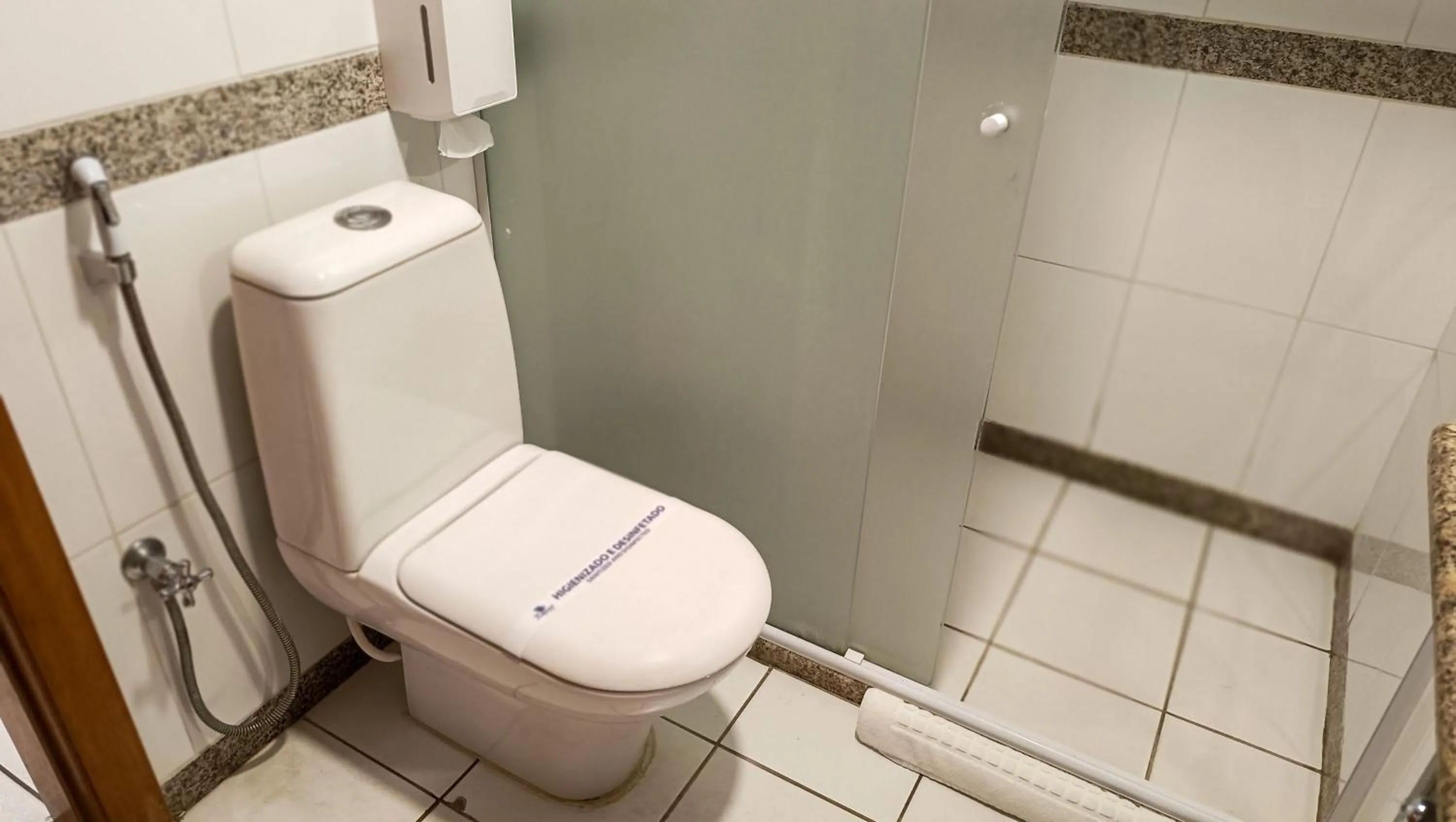 Bathroom in Reymar Hotel Maceió