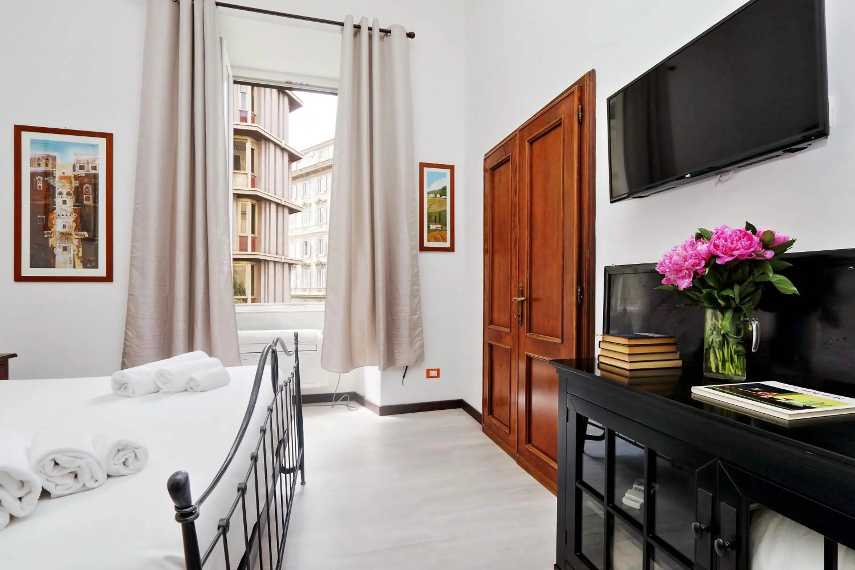 Bedroom, Bed in 4BNB - Cavour Square Apartment