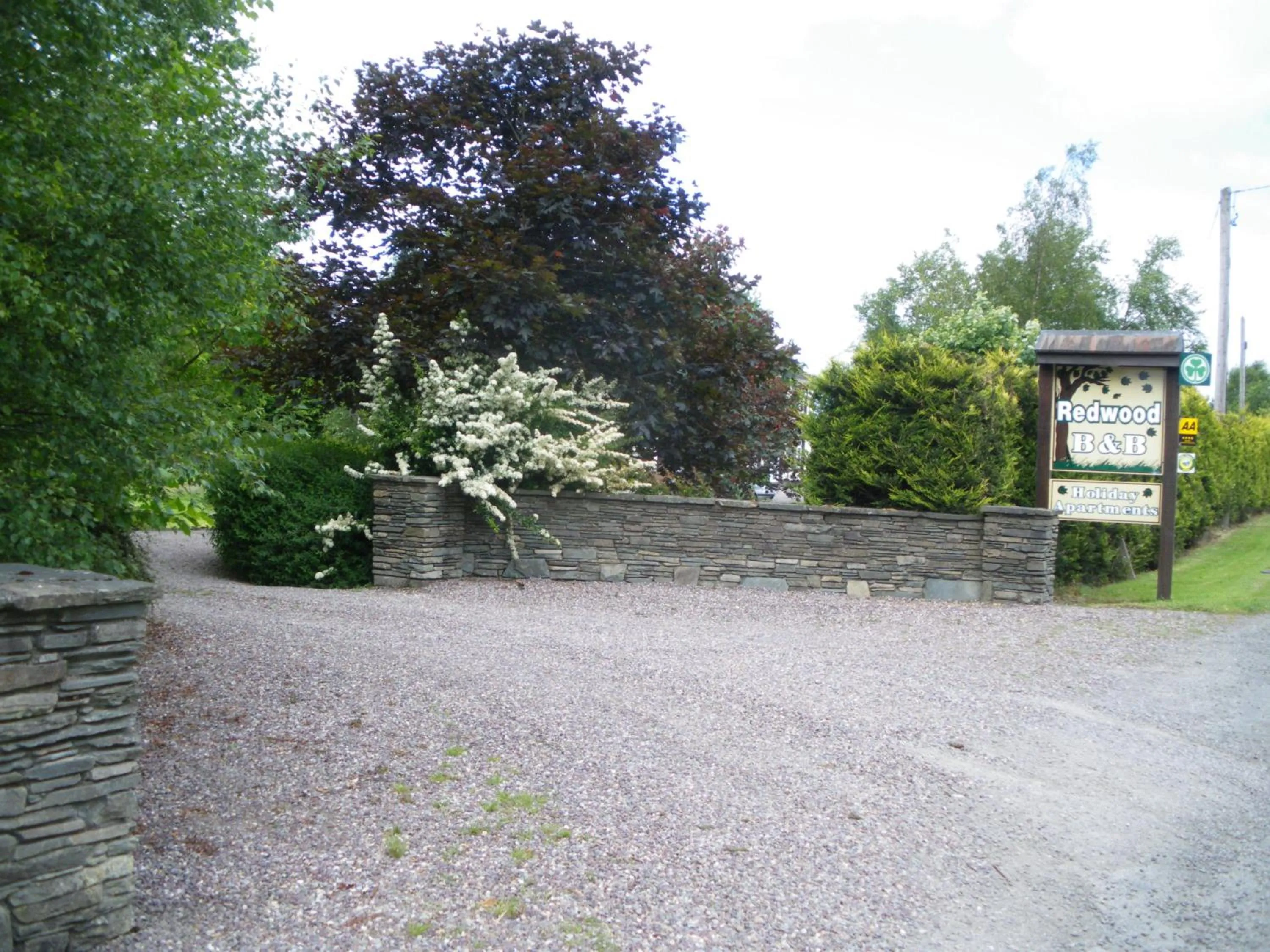 Property logo or sign in Redwood