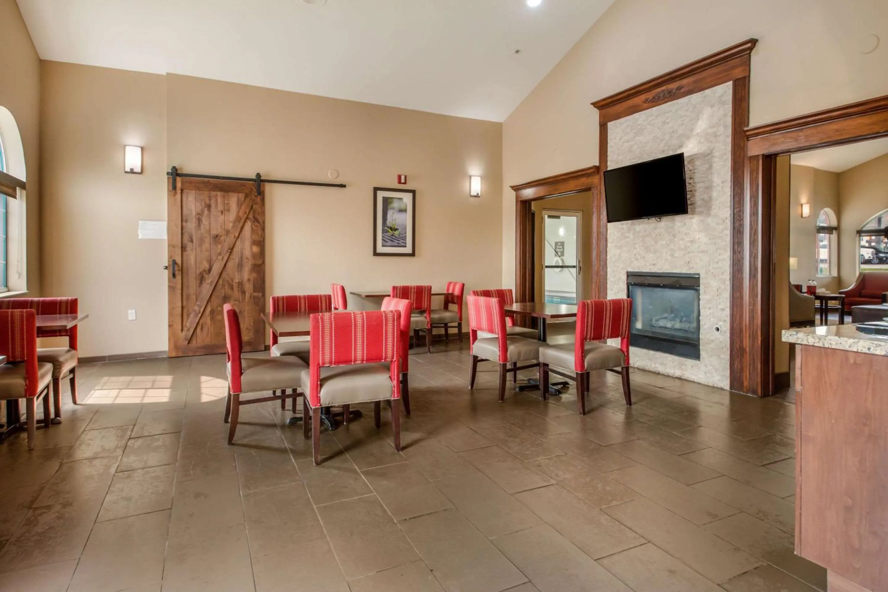 Restaurant/places to eat in Comfort Inn Lehi - Thanksgiving Point Area