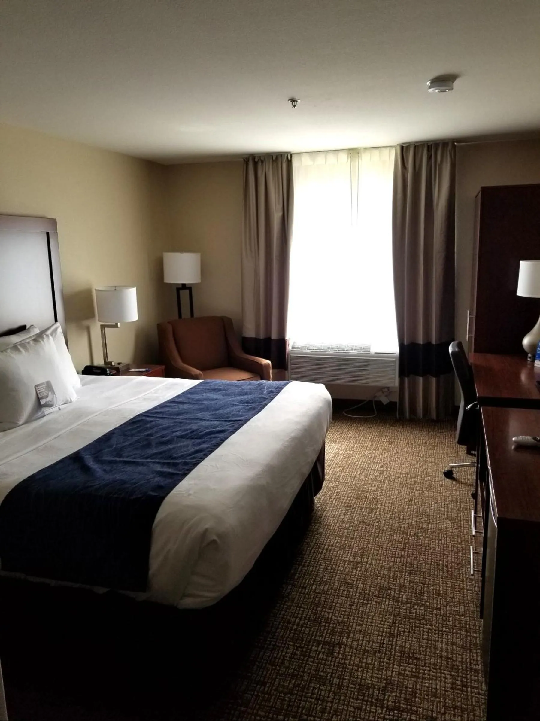 Property building, Bed in Comfort Inn Lehi - Thanksgiving Point Area