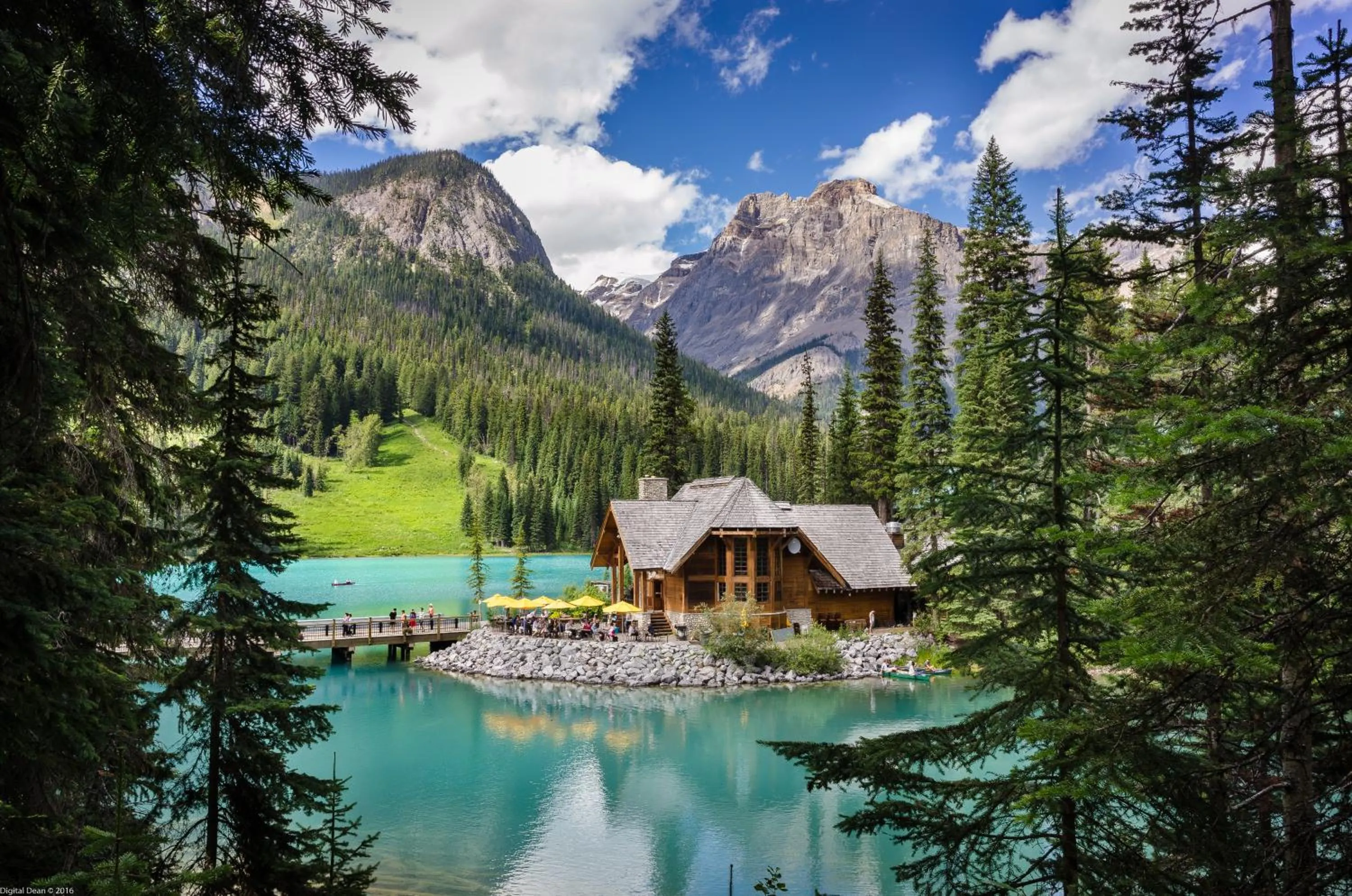 Property building in Emerald Lake Lodge