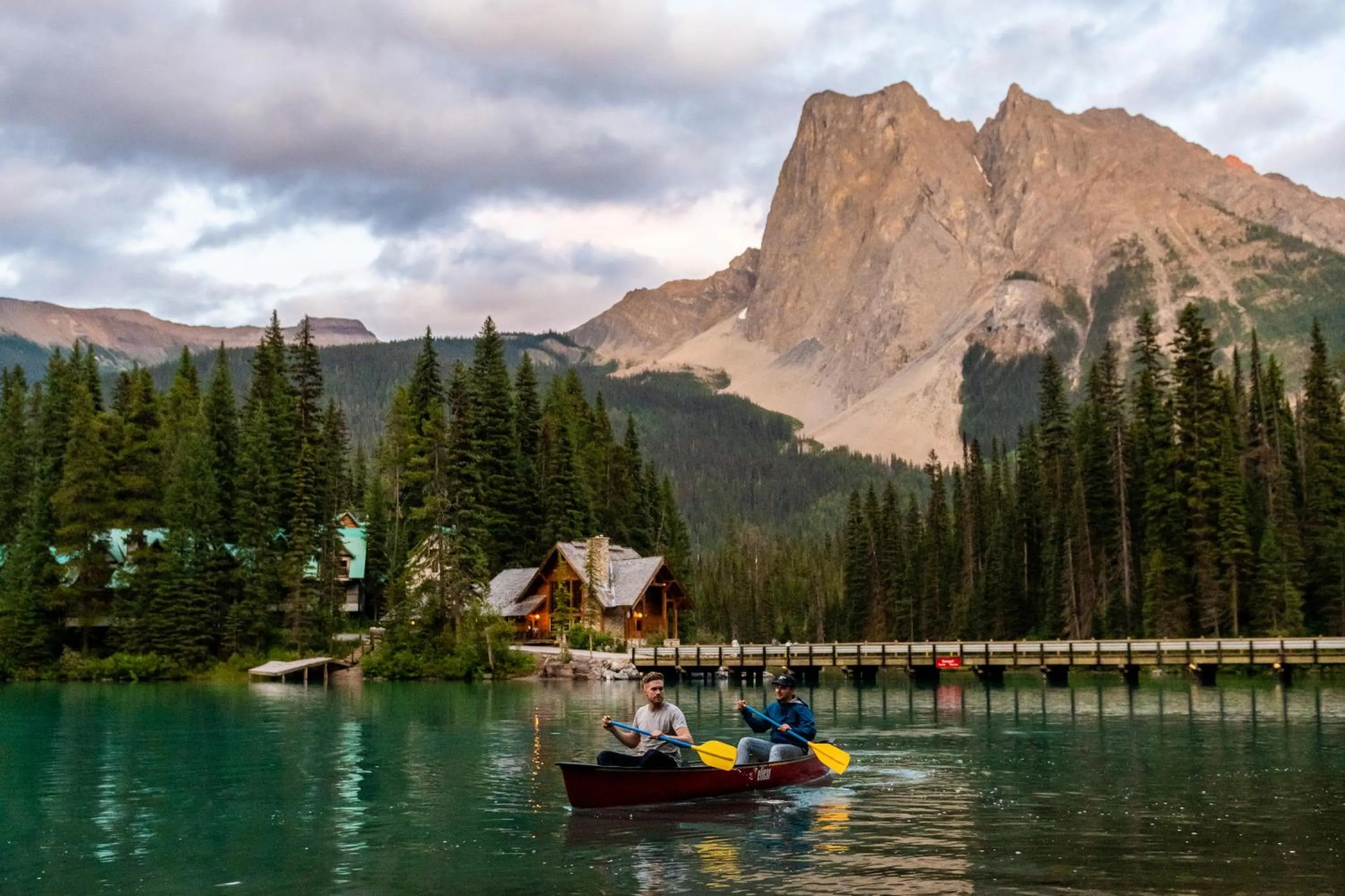 Natural landscape in Emerald Lake Lodge