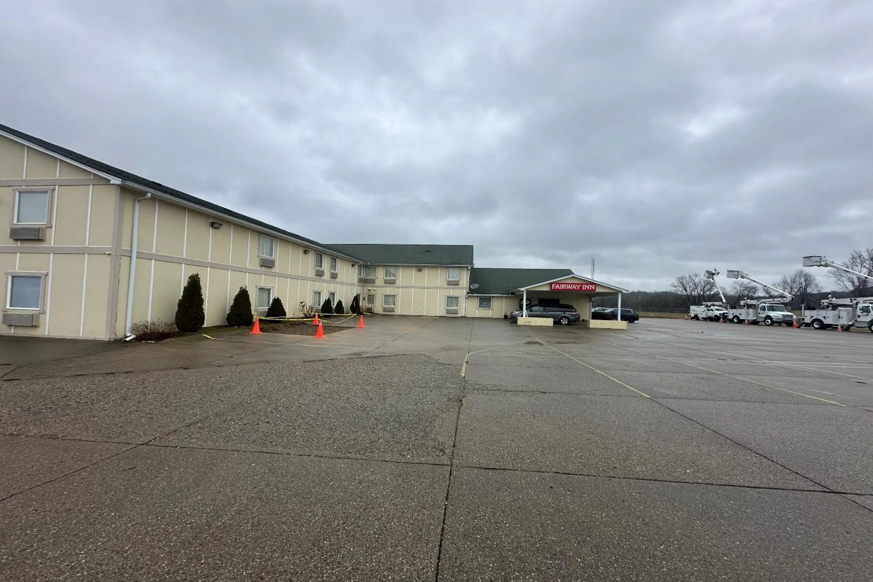 Parking in Fairway Inn Florence Indiana