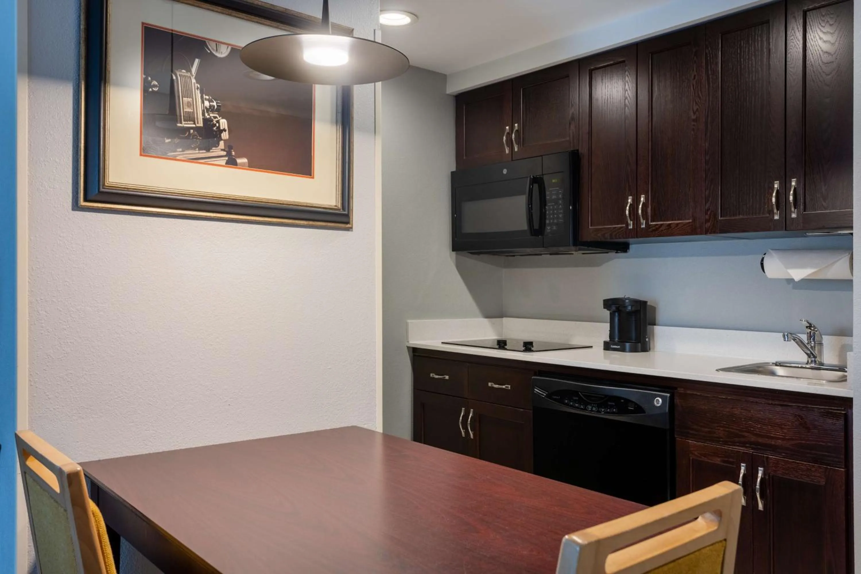Kitchen or kitchenette in Homewood Suites by Hilton Rochester/Greece, NY