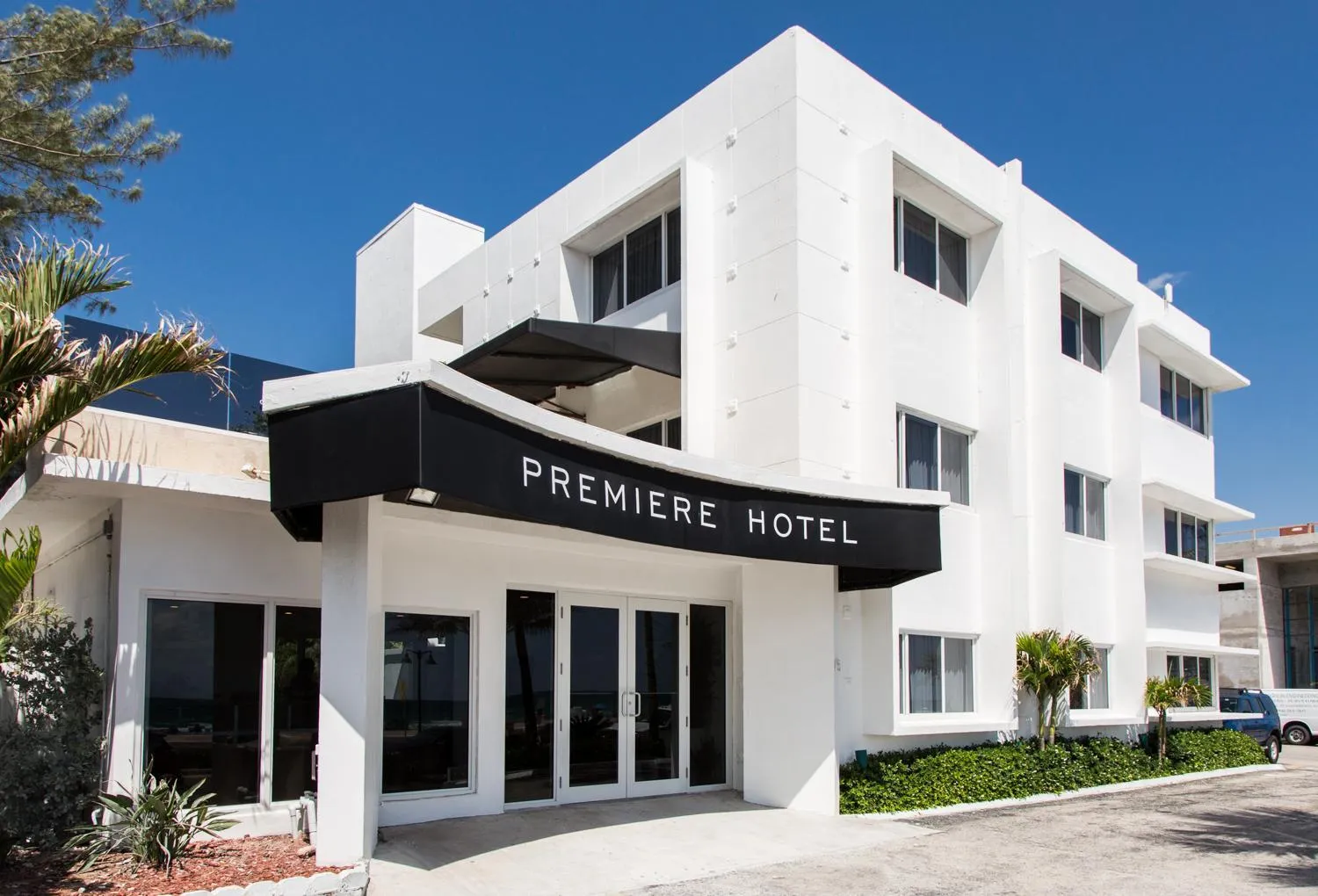 Facade/entrance in Premiere Hotel
