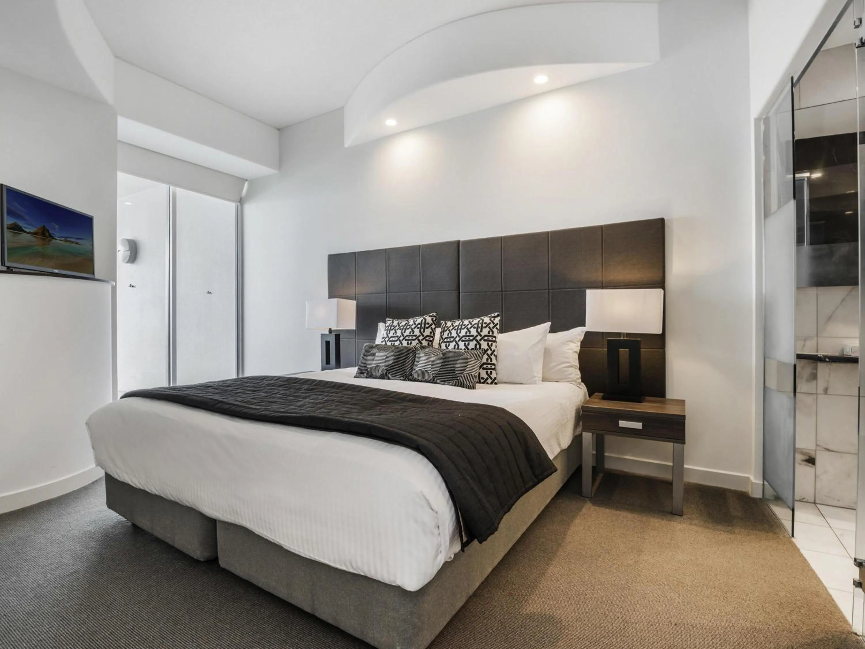 Bedroom, Bed in Mantra Sirocco