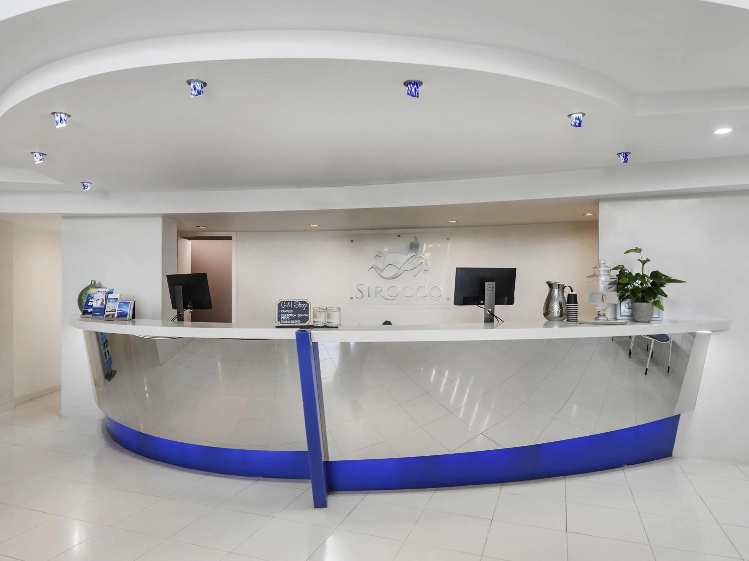 Property building in Mantra Sirocco