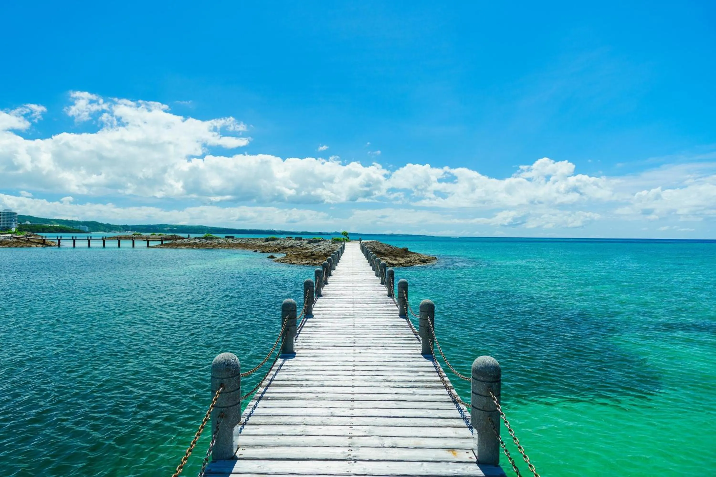 Beach in Sheraton Okinawa Sunmarina Resort