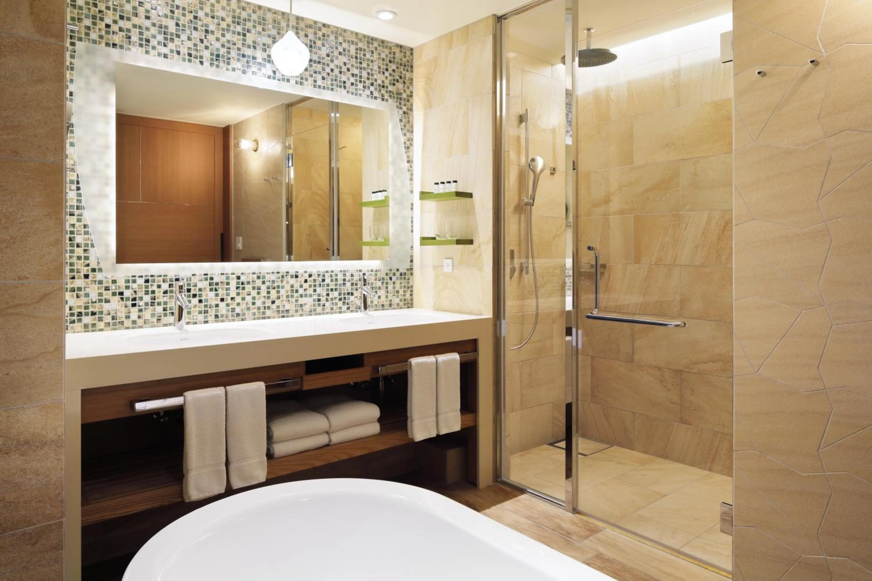 Bathroom in Sheraton Okinawa Sunmarina Resort