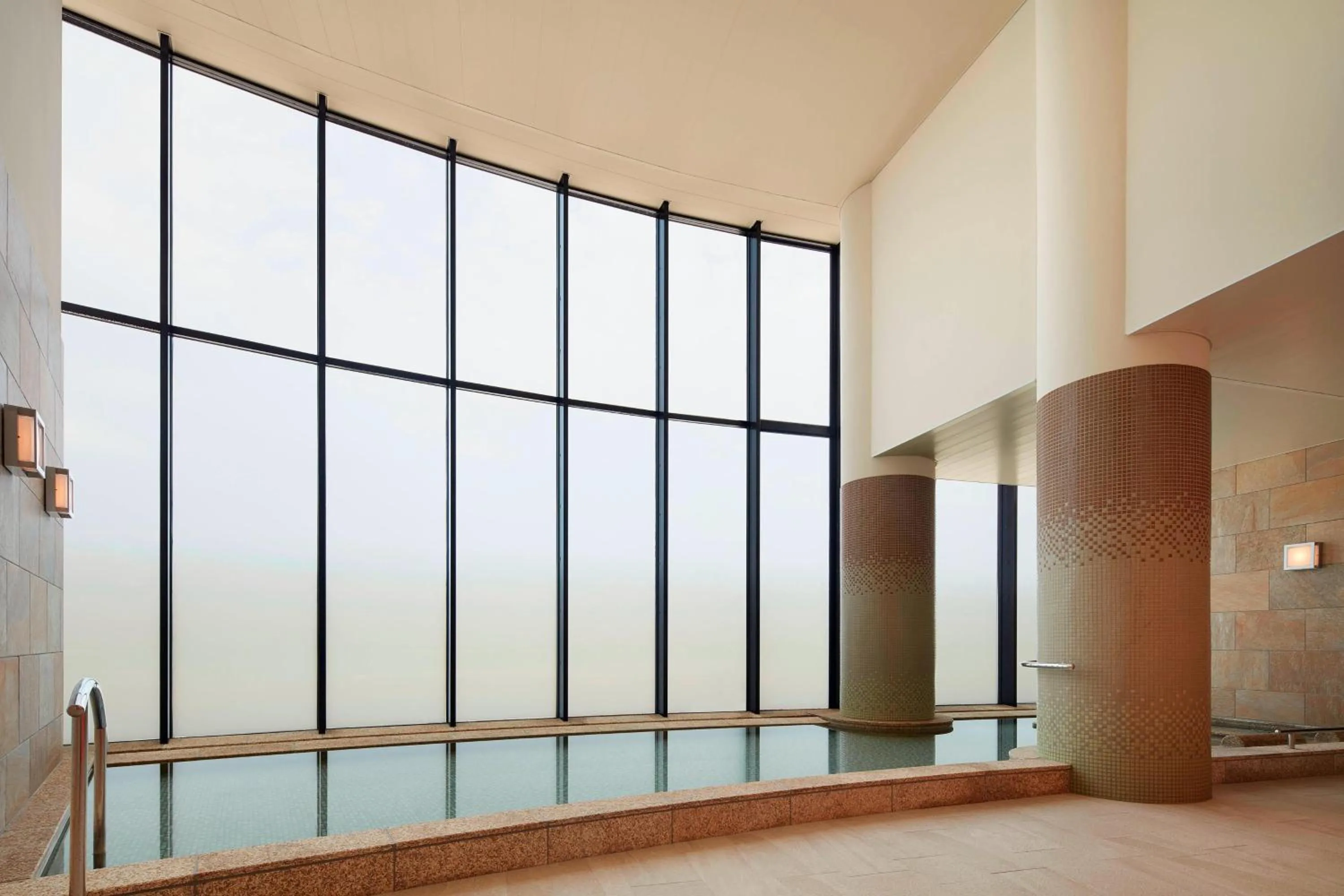 Fitness centre/facilities in Sheraton Okinawa Sunmarina Resort