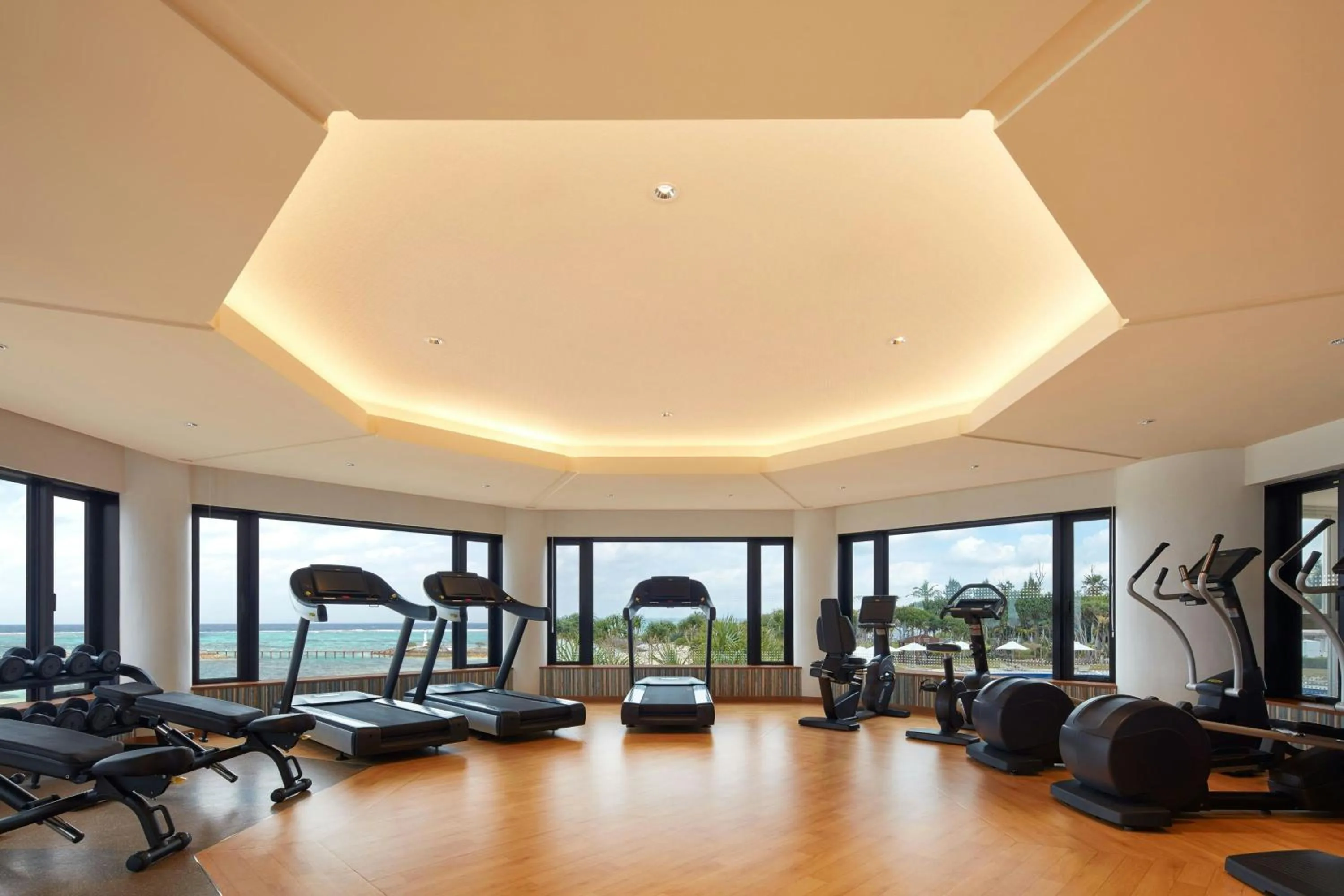 Fitness centre/facilities in Sheraton Okinawa Sunmarina Resort