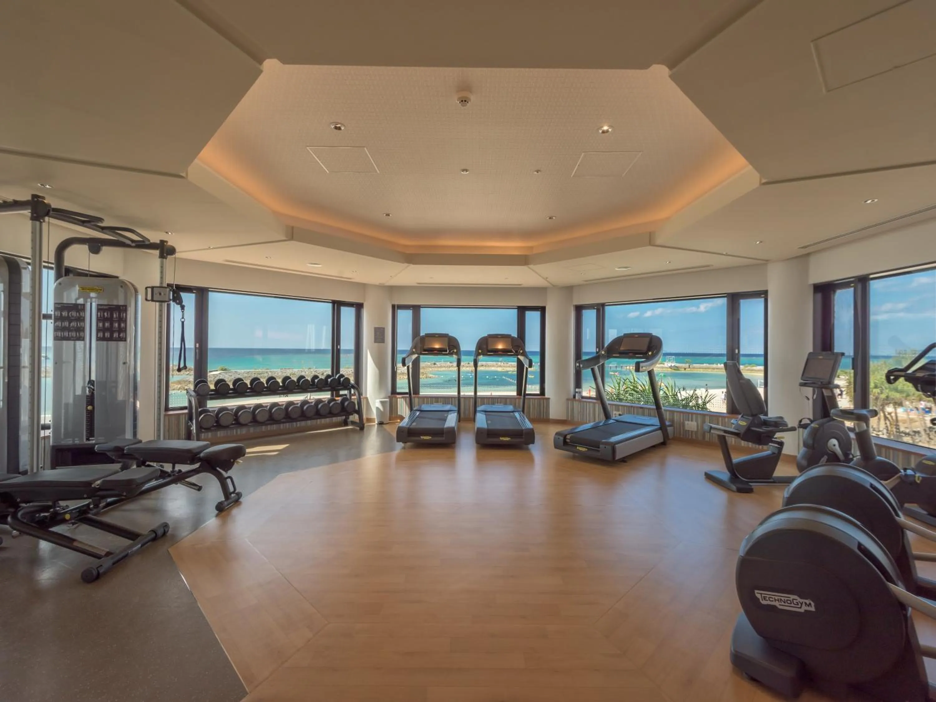 Fitness centre/facilities in Sheraton Okinawa Sunmarina Resort