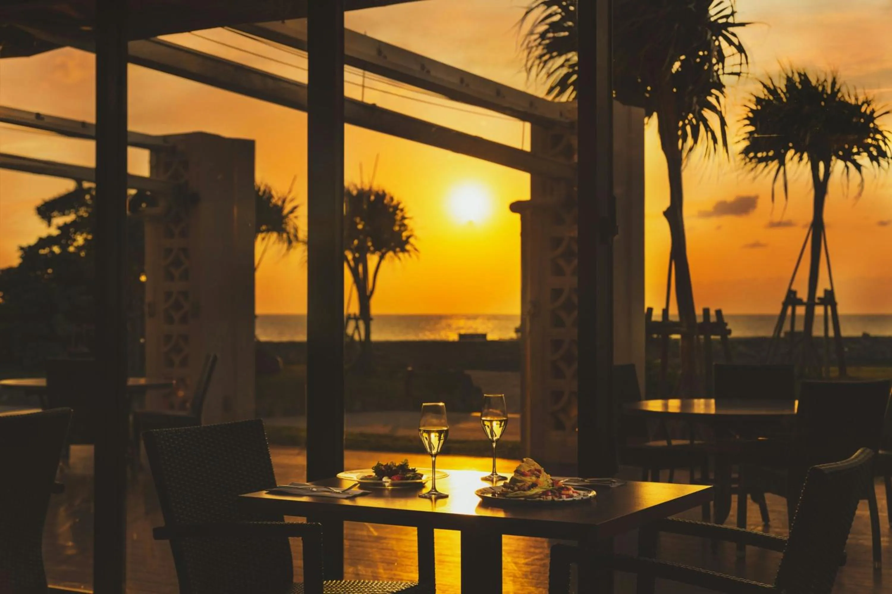 Restaurant/places to eat in Sheraton Okinawa Sunmarina Resort