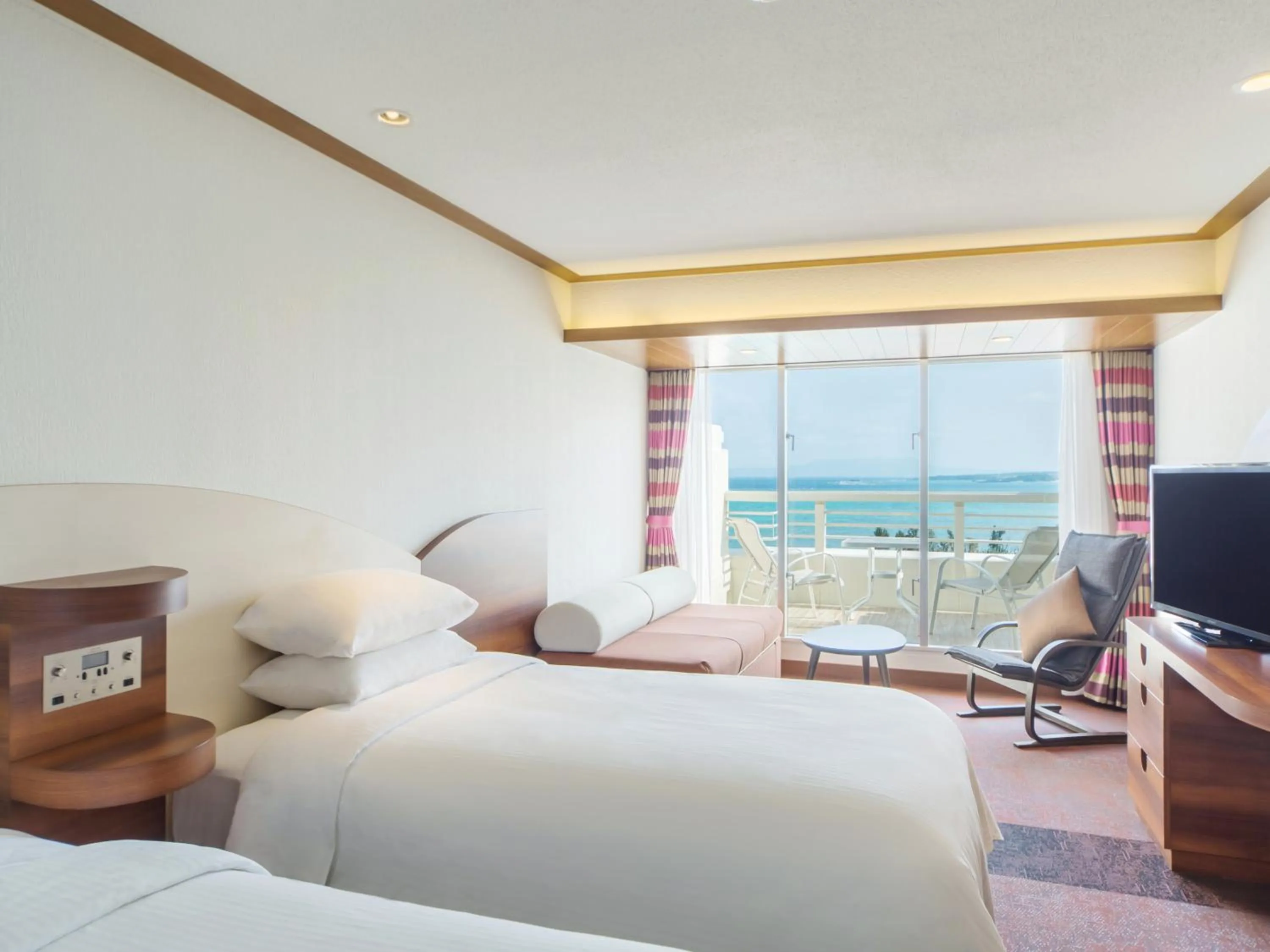 Photo of the whole room in Sheraton Okinawa Sunmarina Resort