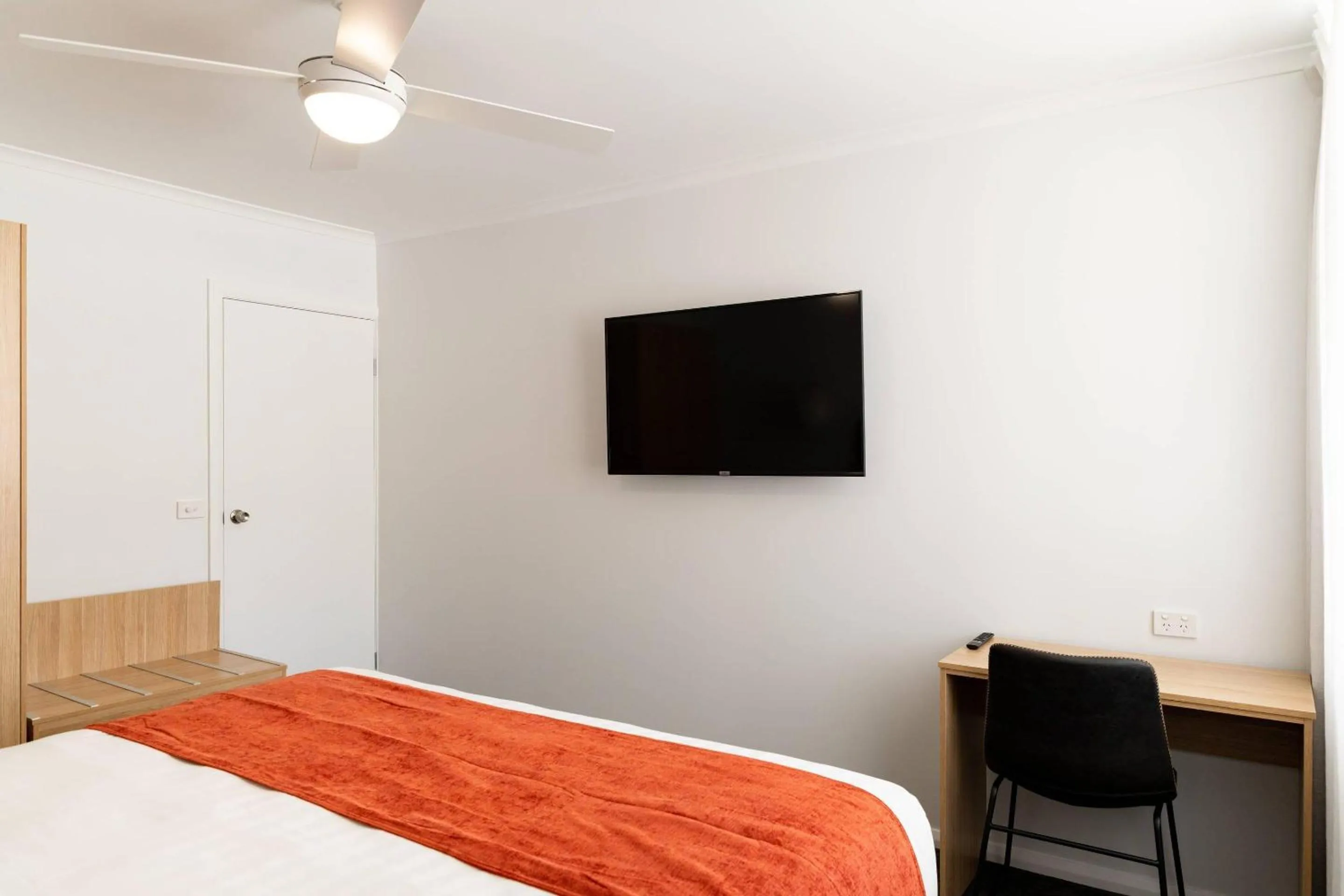 Bedroom, Bed in Econo Lodge Mildura